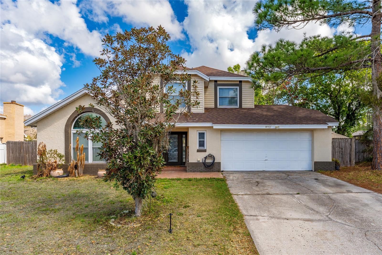 Image 3 of 34 For 8713 Catbriar Bay Way