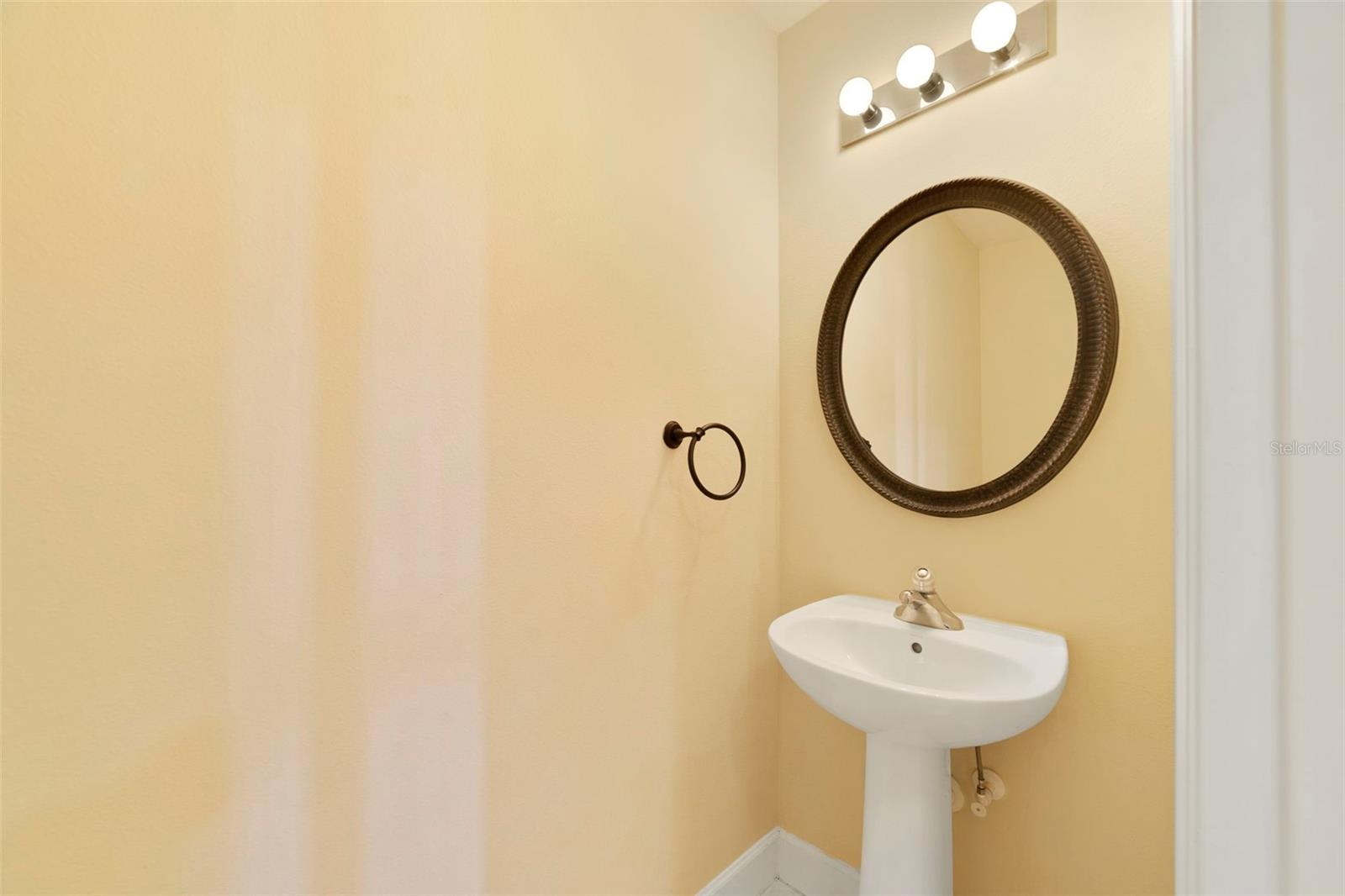 Image 13 of 30 For 1231 Wright Circle 307