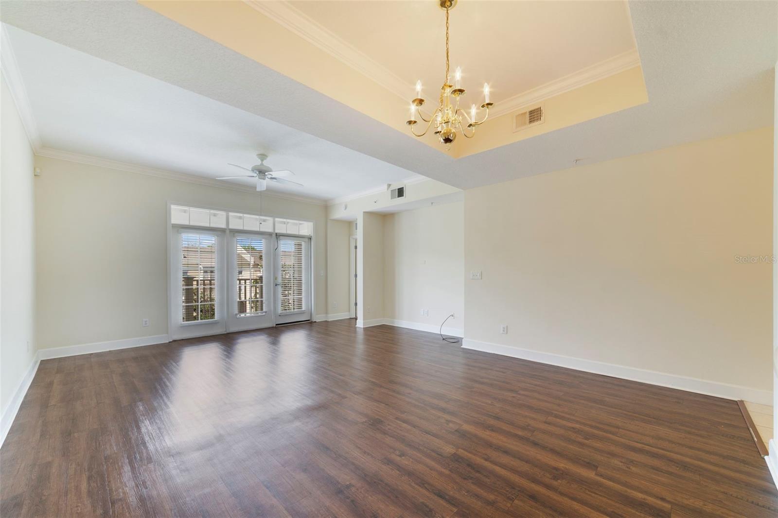 Image 15 of 30 For 1231 Wright Circle 307