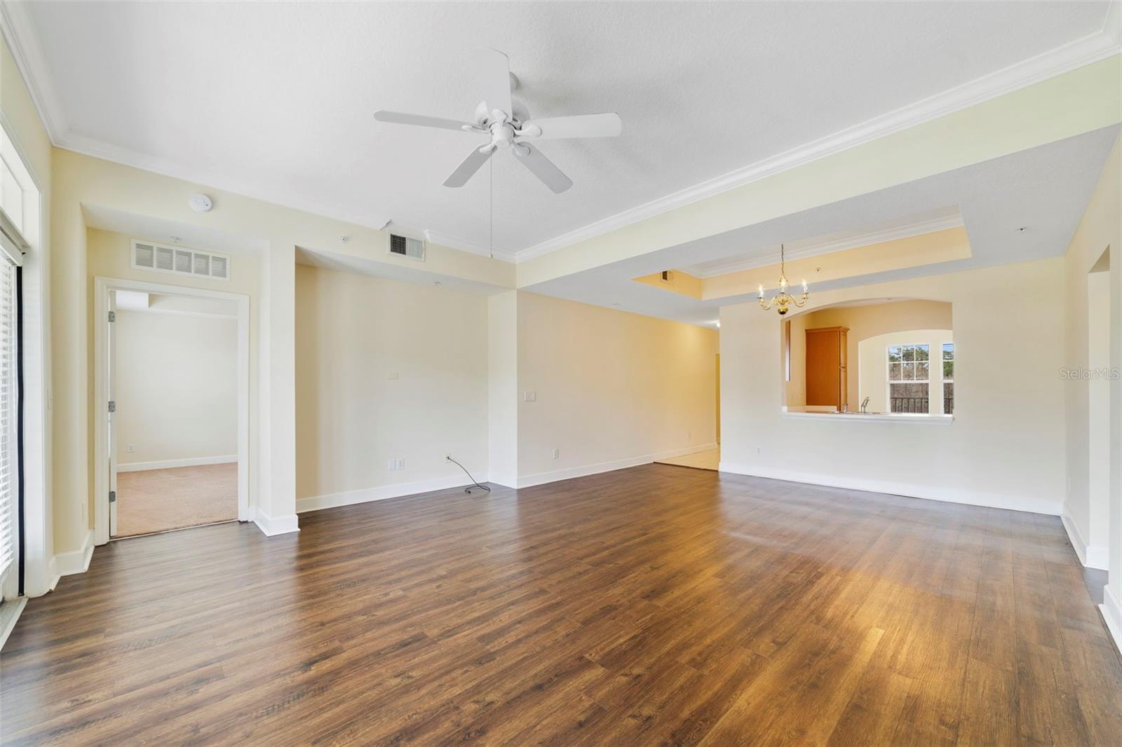 Image 17 of 30 For 1231 Wright Circle 307