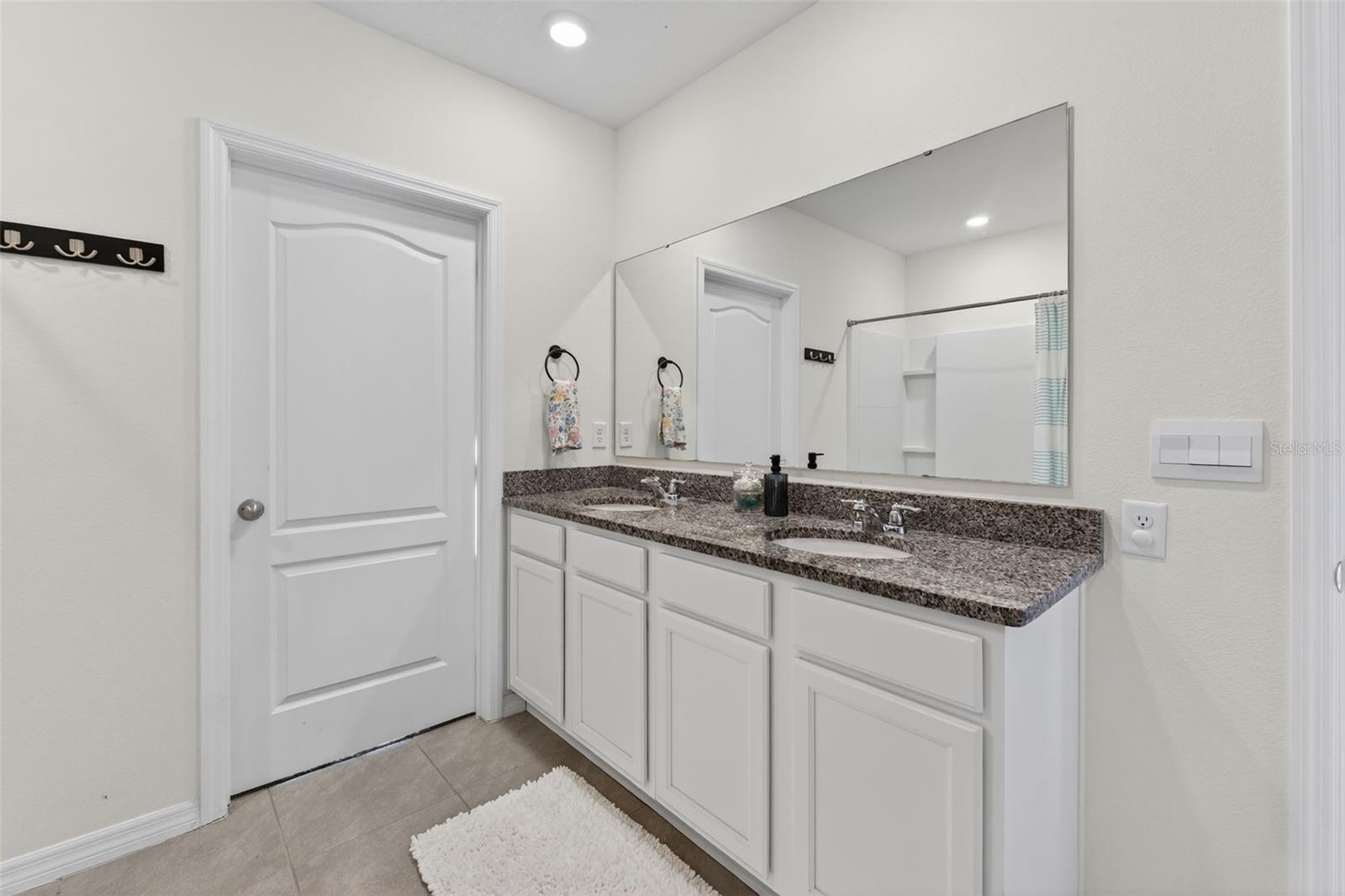 Image 16 of 36 For 4893 Panga Avenue