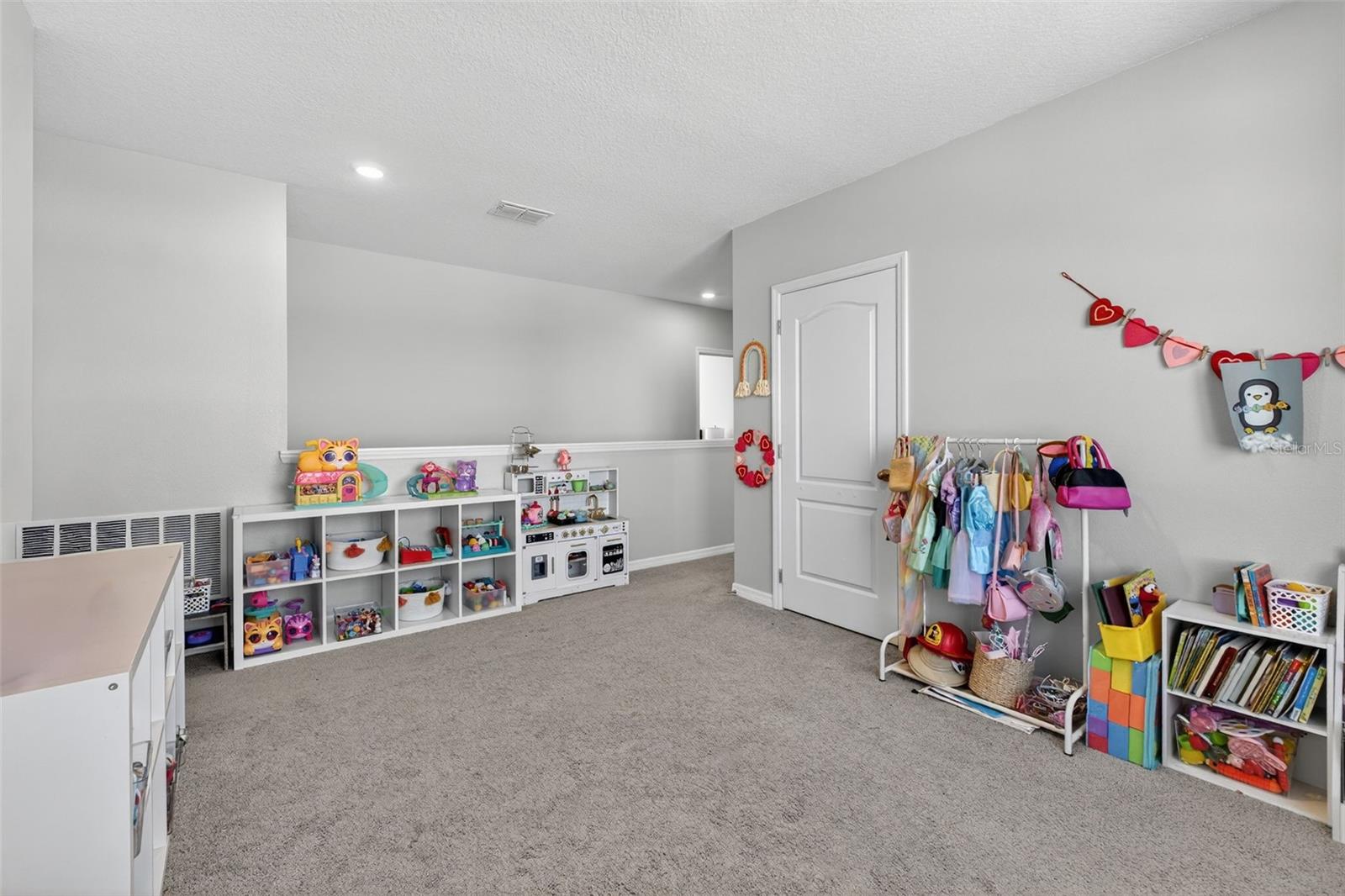 Image 18 of 36 For 4893 Panga Avenue