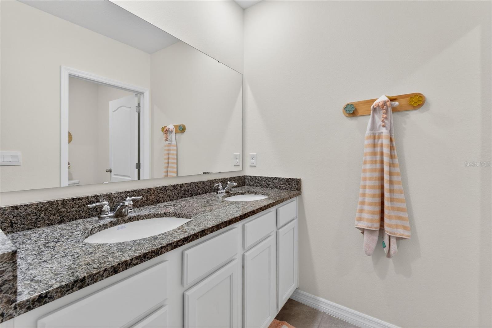 Image 23 of 36 For 4893 Panga Avenue