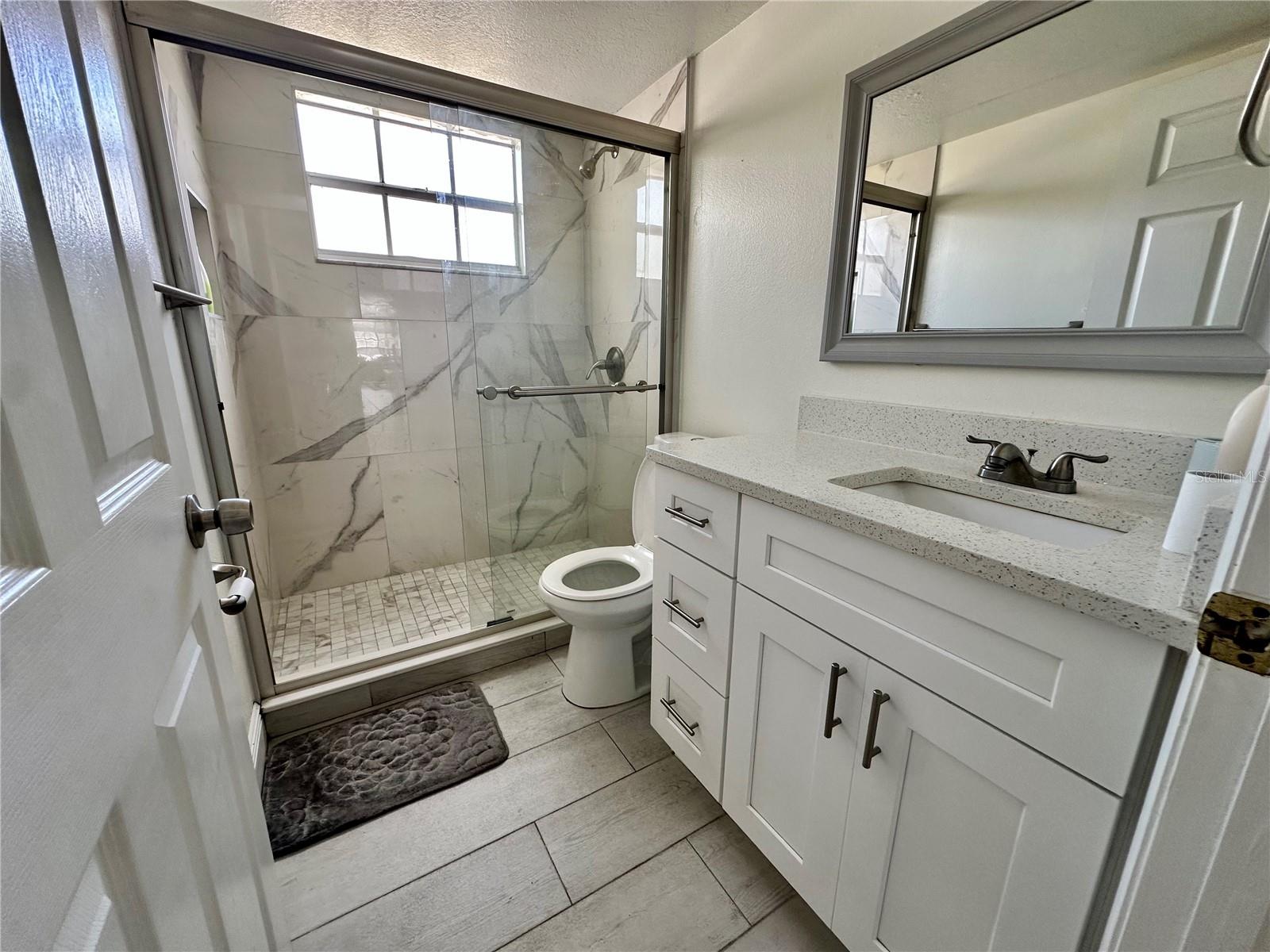 Image 15 of 25 For 5012 Laguna Bay Circle 73