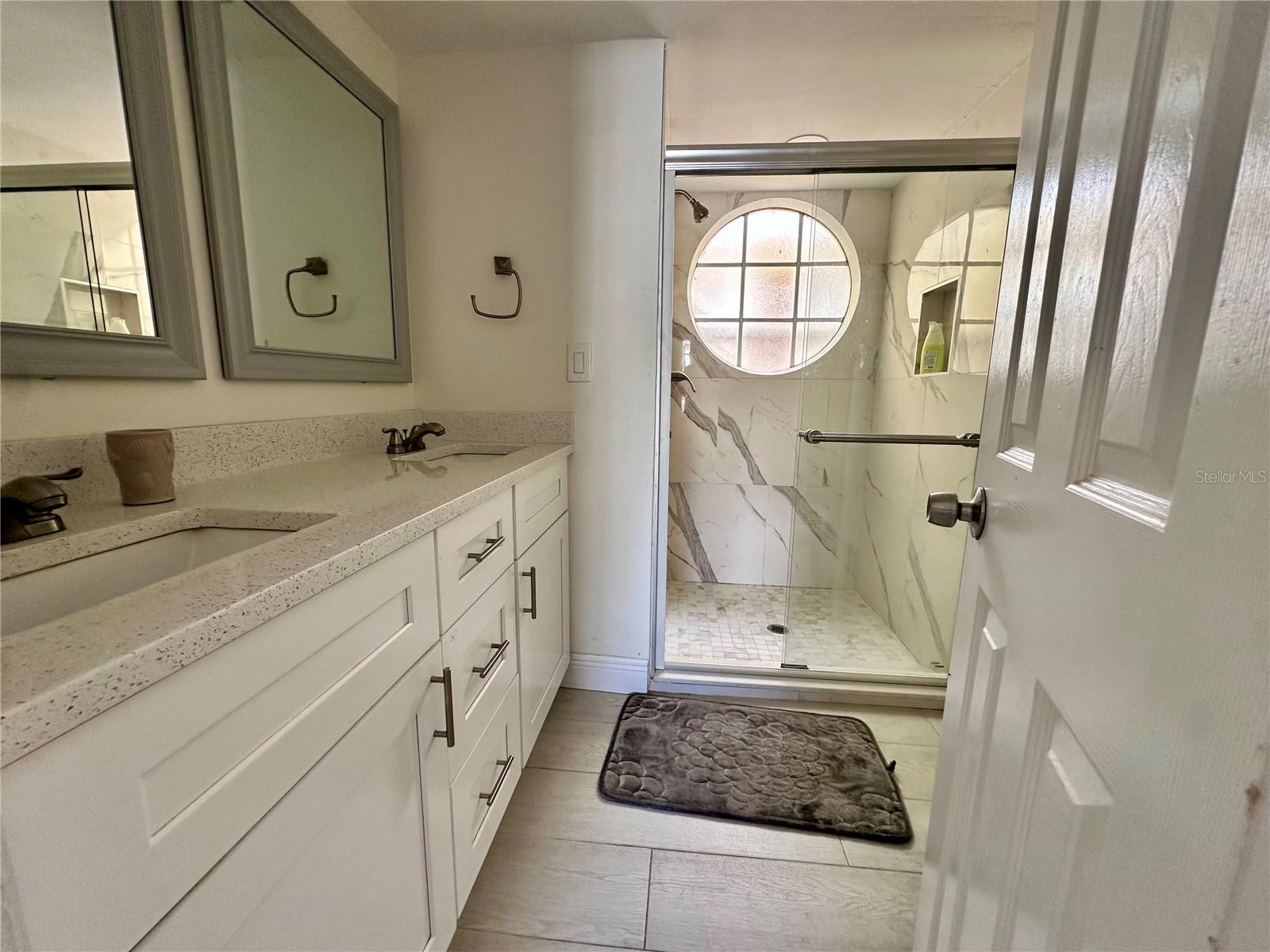 Image 21 of 25 For 5012 Laguna Bay Circle 73