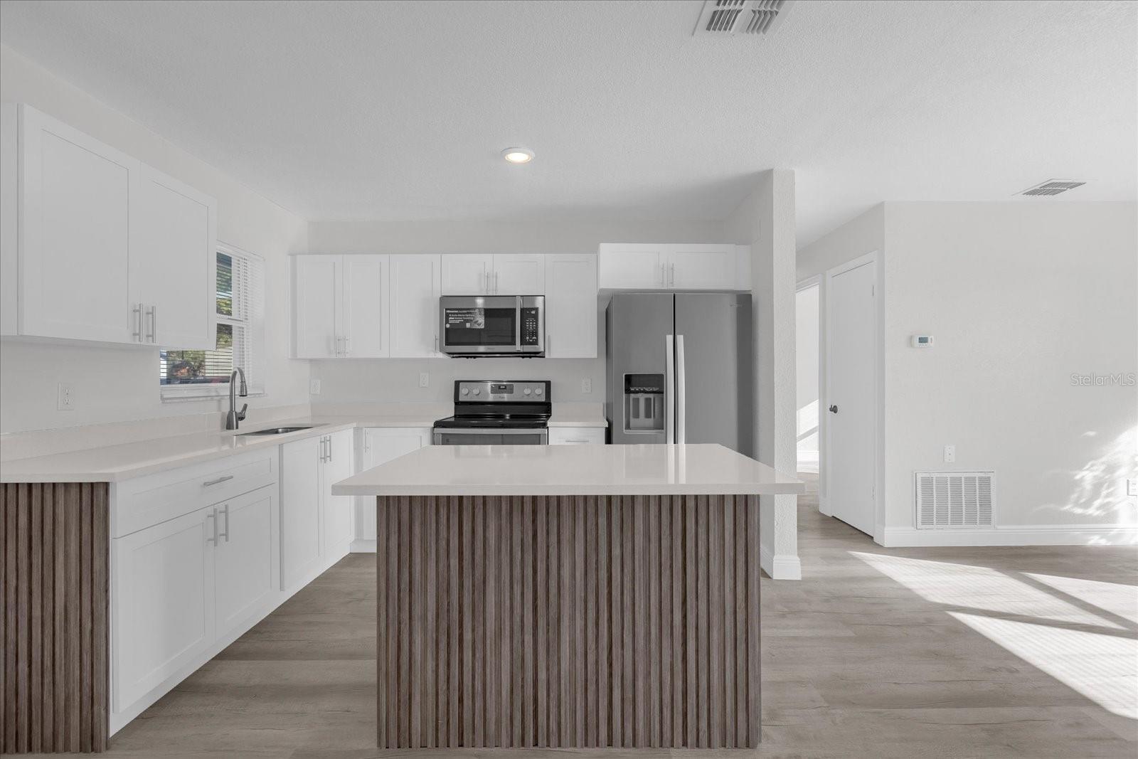 Image 16 of 36 For 3808 Mohawk Drive