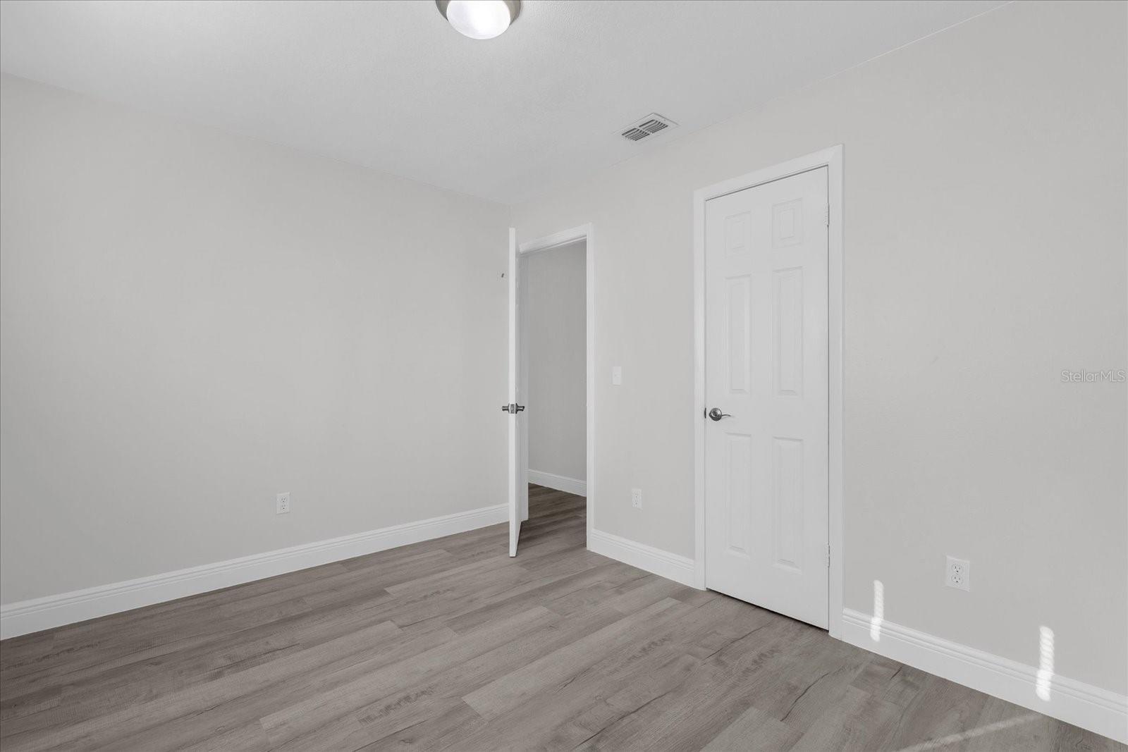 Image 6 of 36 For 3808 Mohawk Drive