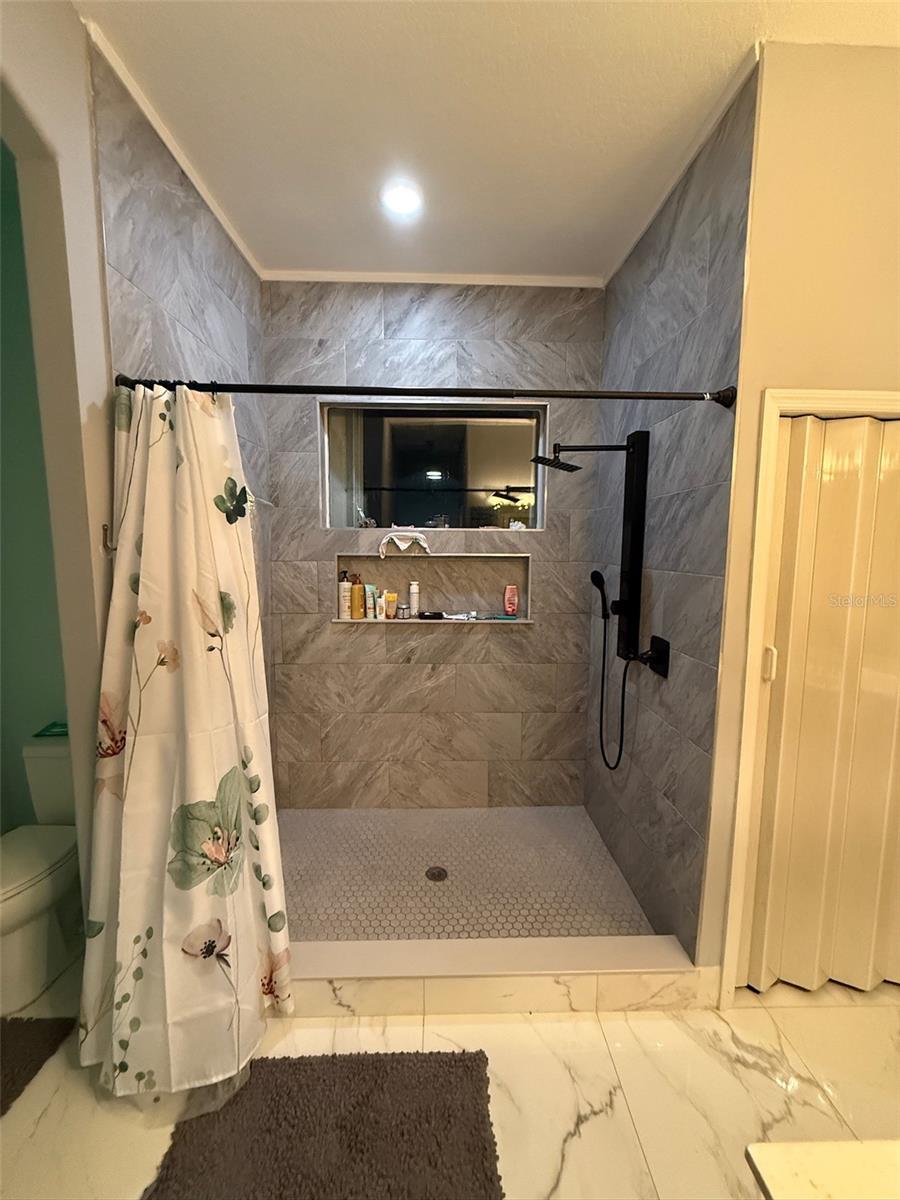 Image 13 of 45 For 5690 Merlin Way