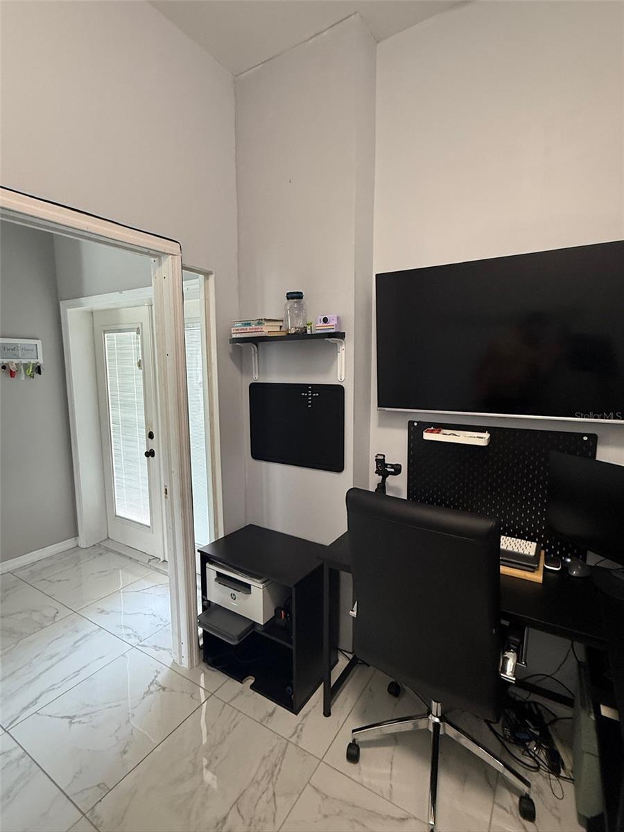 Image 25 of 45 For 5690 Merlin Way