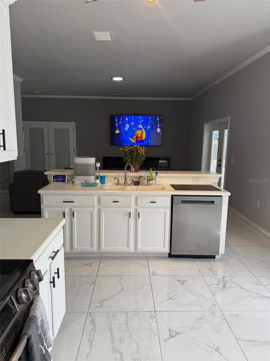 Image 33 of 45 For 5690 Merlin Way