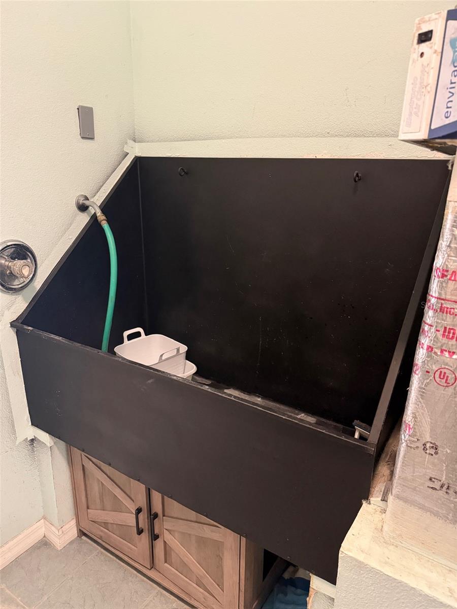 Image 34 of 45 For 5690 Merlin Way