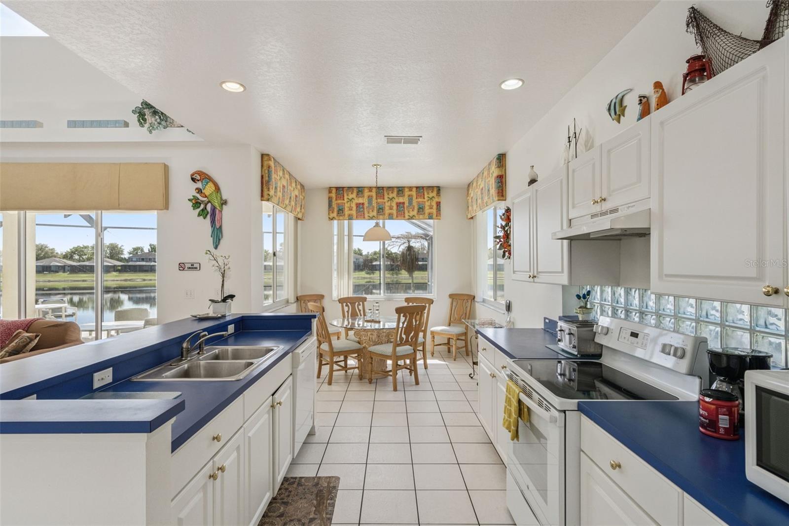 Image 12 of 52 For 8432 Rising Star Court