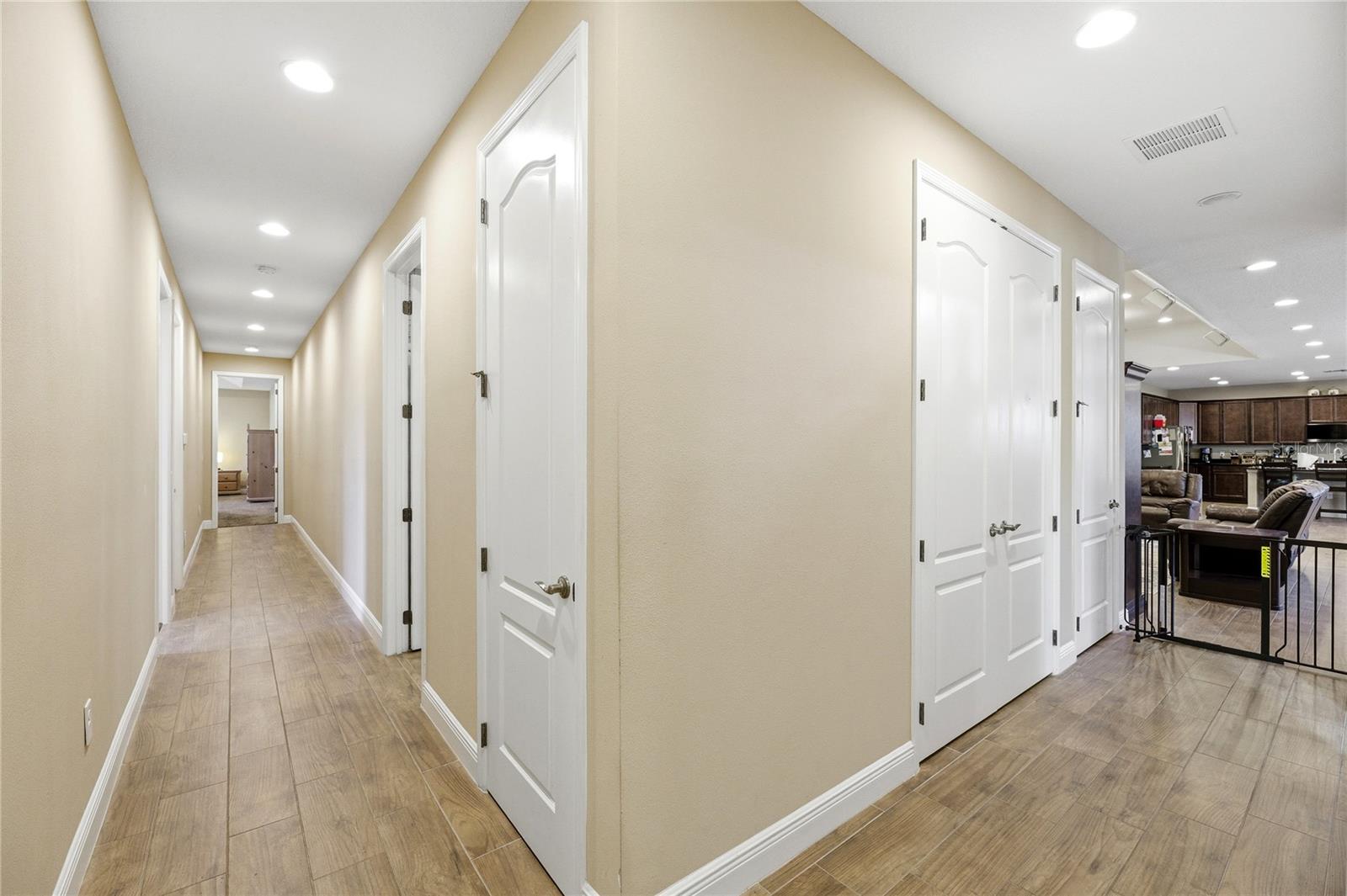 Image 20 of 63 For 3509 Coronet Avenue