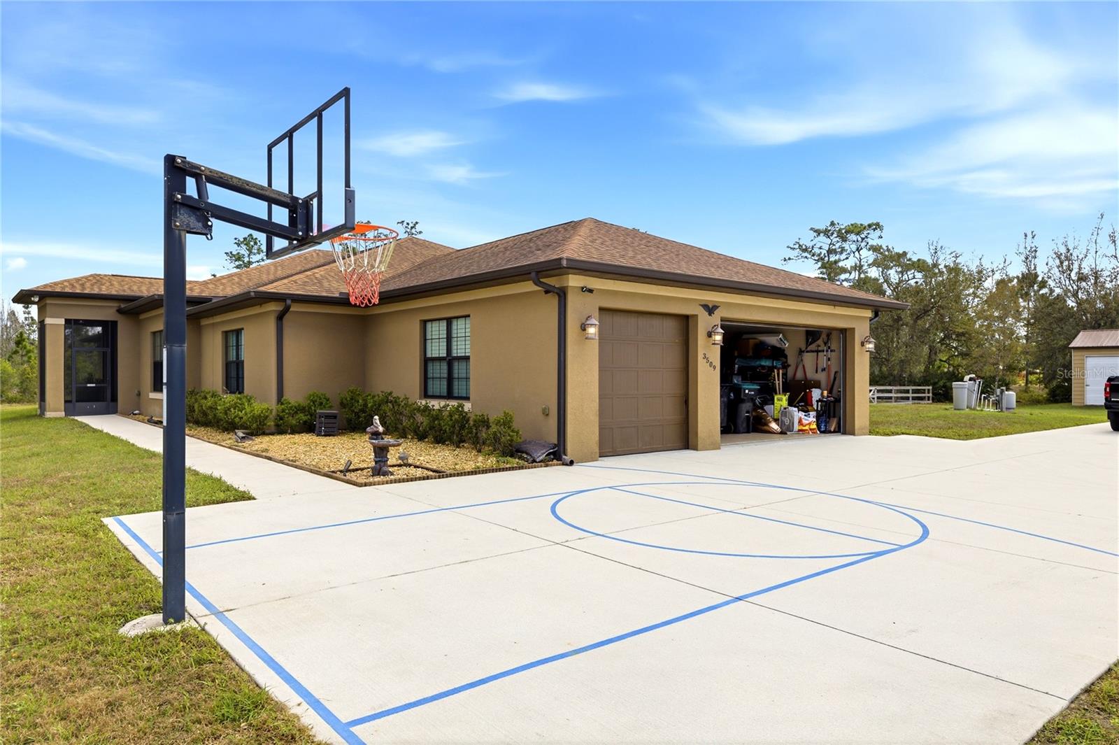 Image 5 of 63 For 3509 Coronet Avenue