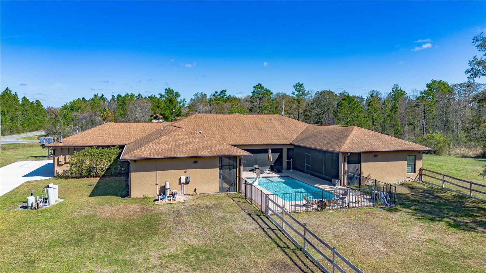 Image 50 of 63 For 3509 Coronet Avenue