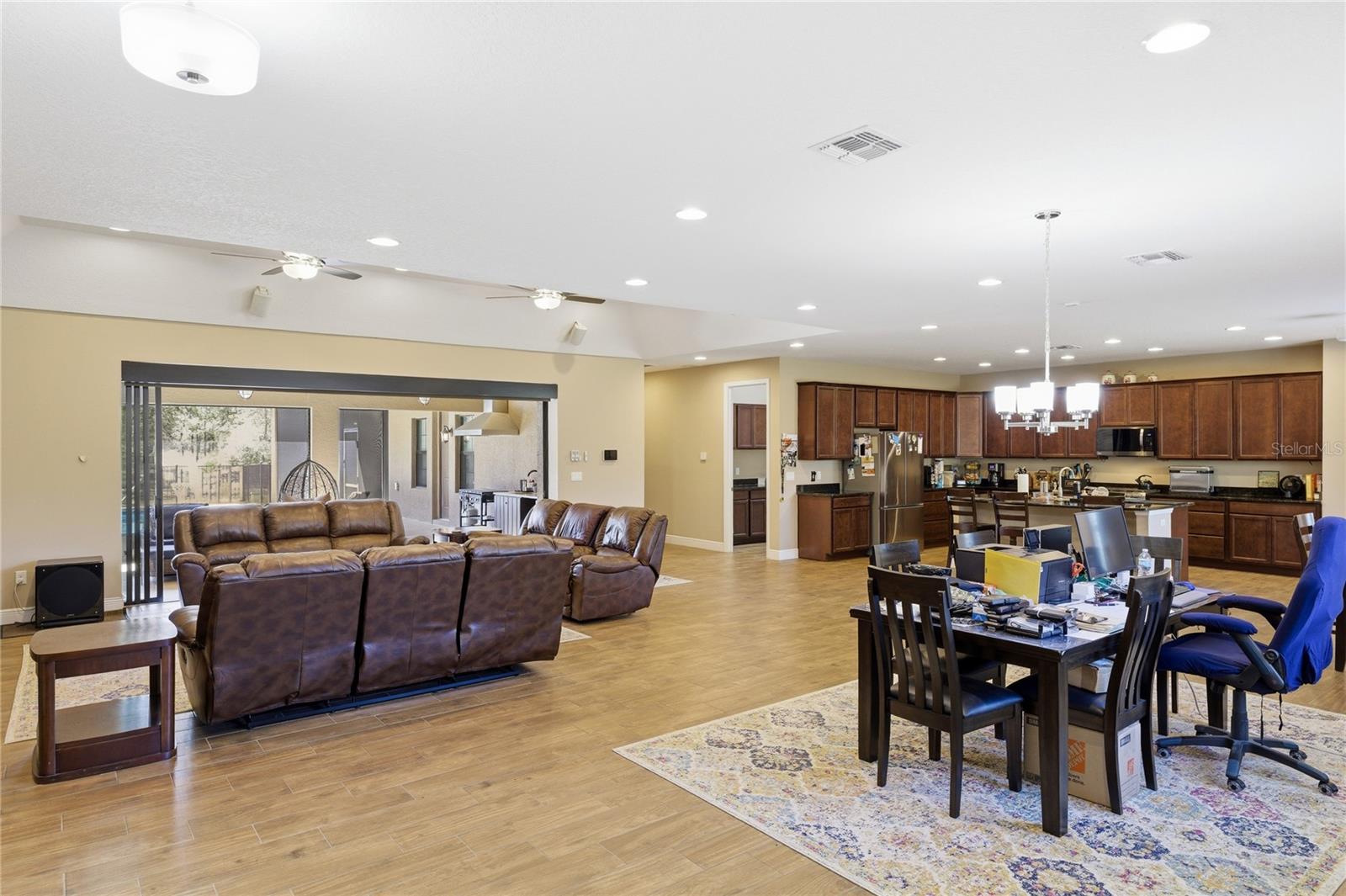 Image 8 of 63 For 3509 Coronet Avenue