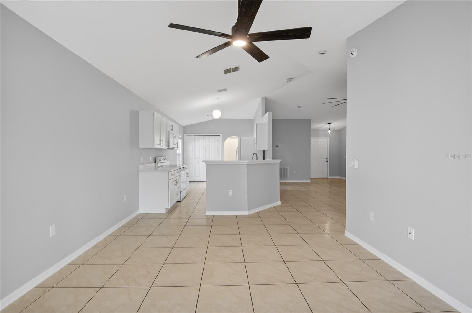 Image 20 of 51 For 501 Pointe Allyson Way