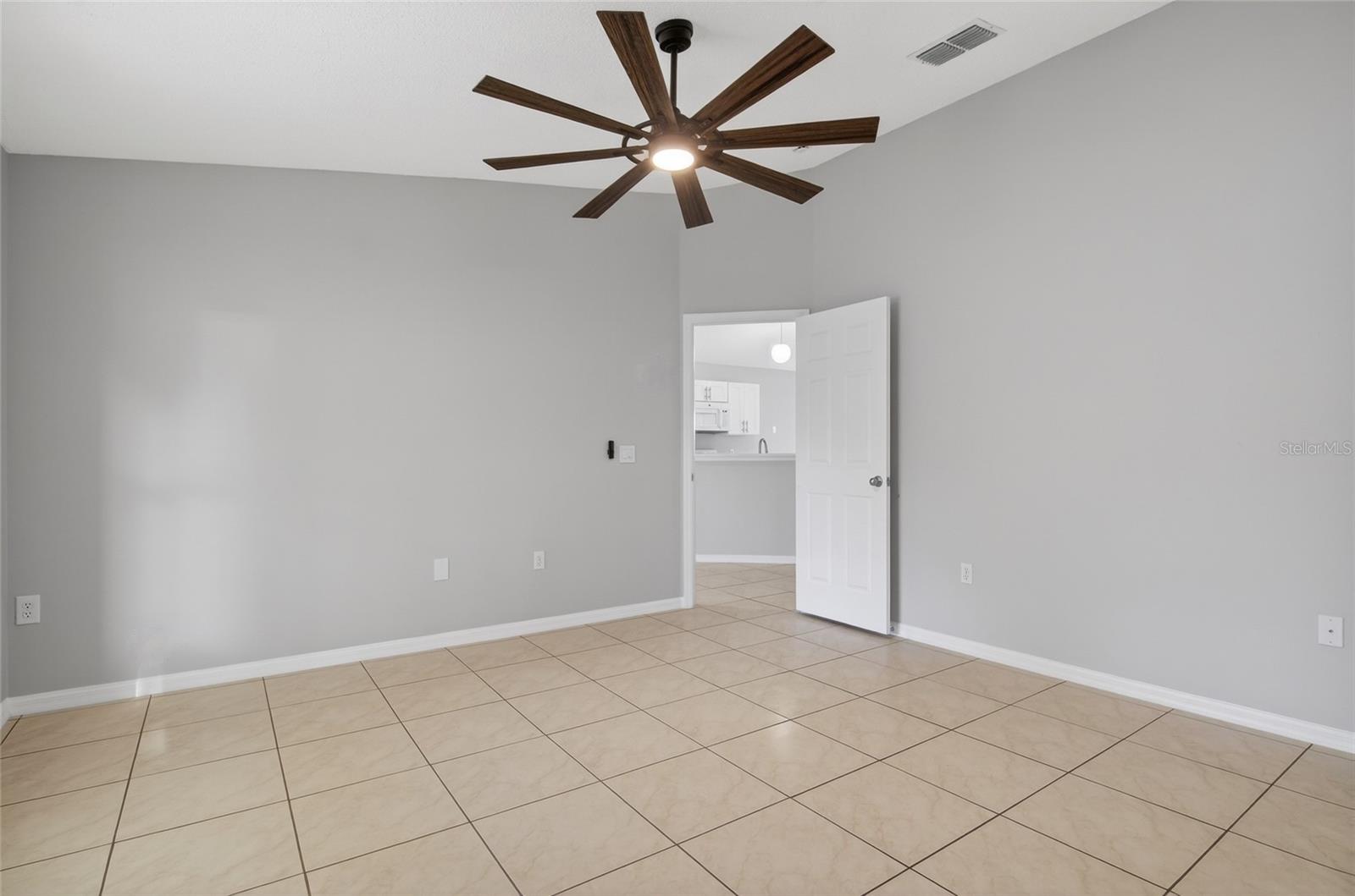 Image 26 of 51 For 501 Pointe Allyson Way