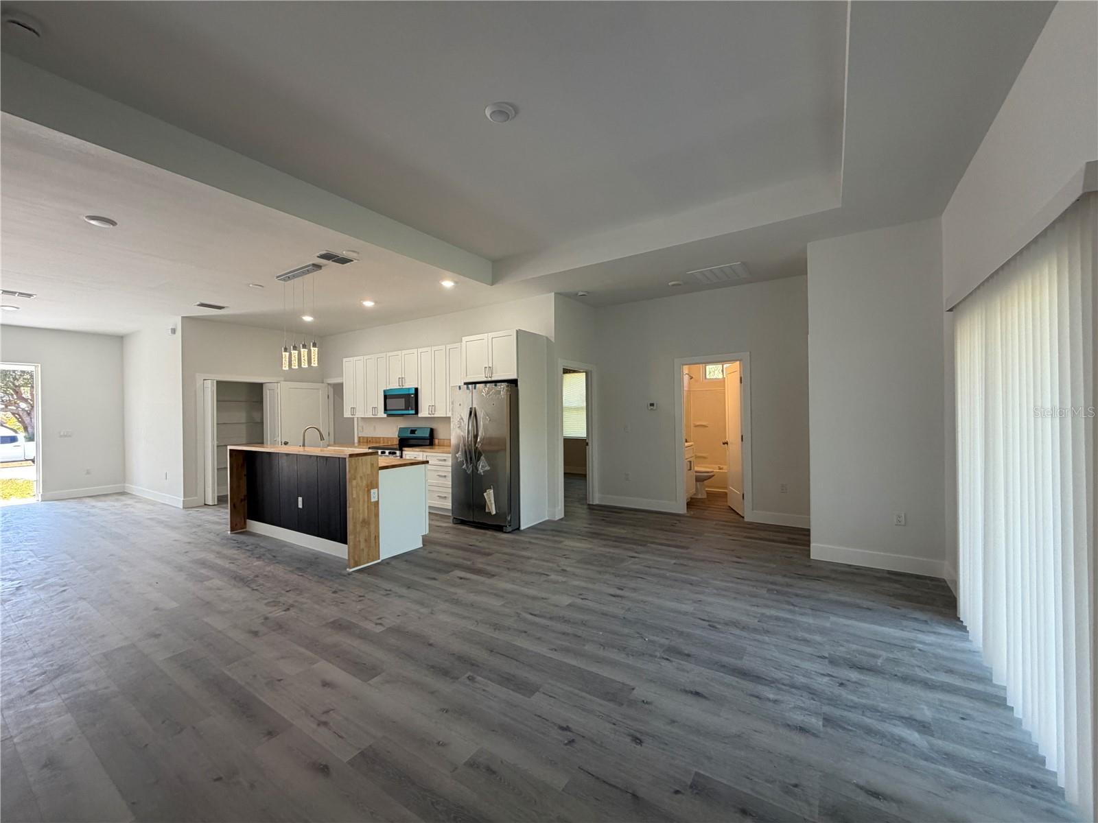 Image 8 of 20 For 122 Naomi Place