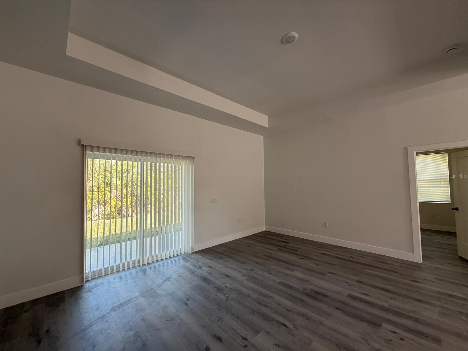 Image 9 of 20 For 122 Naomi Place