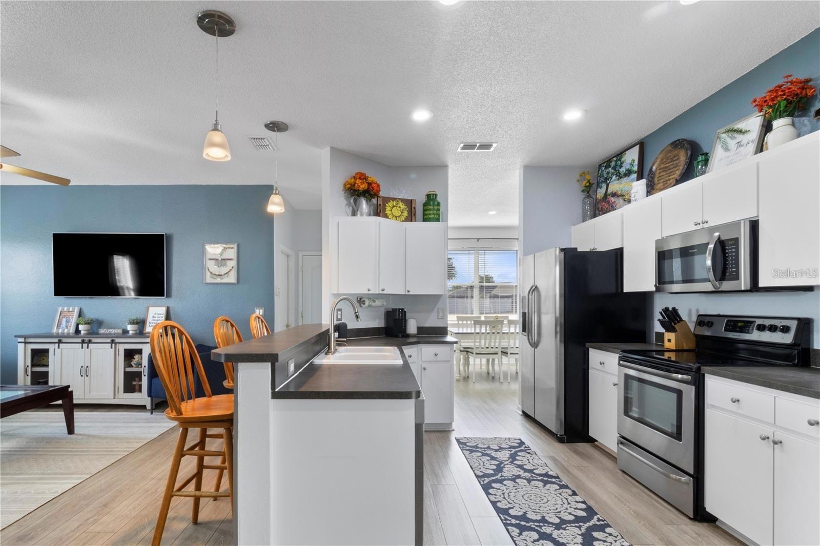 Image 22 of 43 For 6003 Live Oak Drive