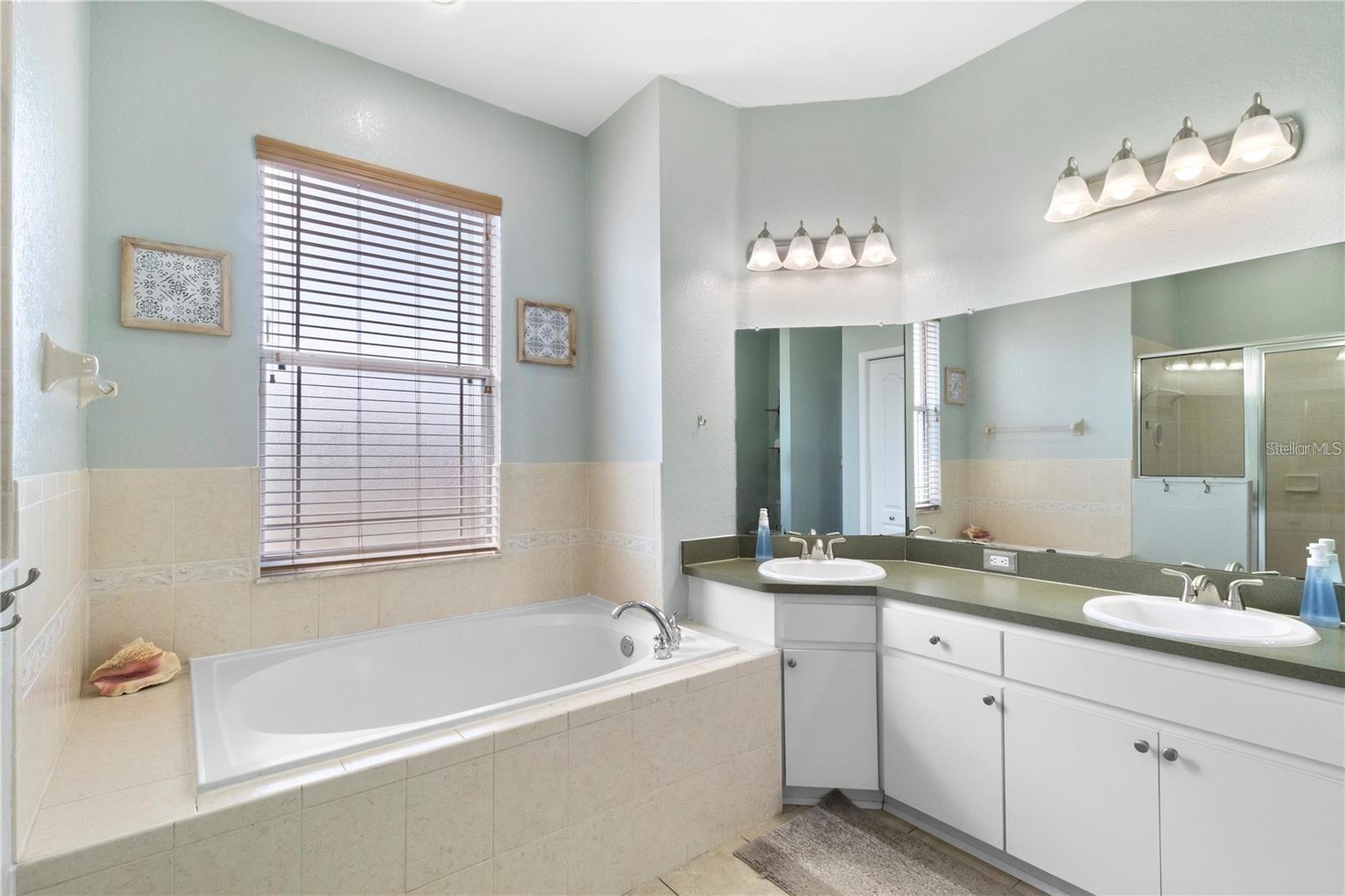 Image 30 of 43 For 6003 Live Oak Drive