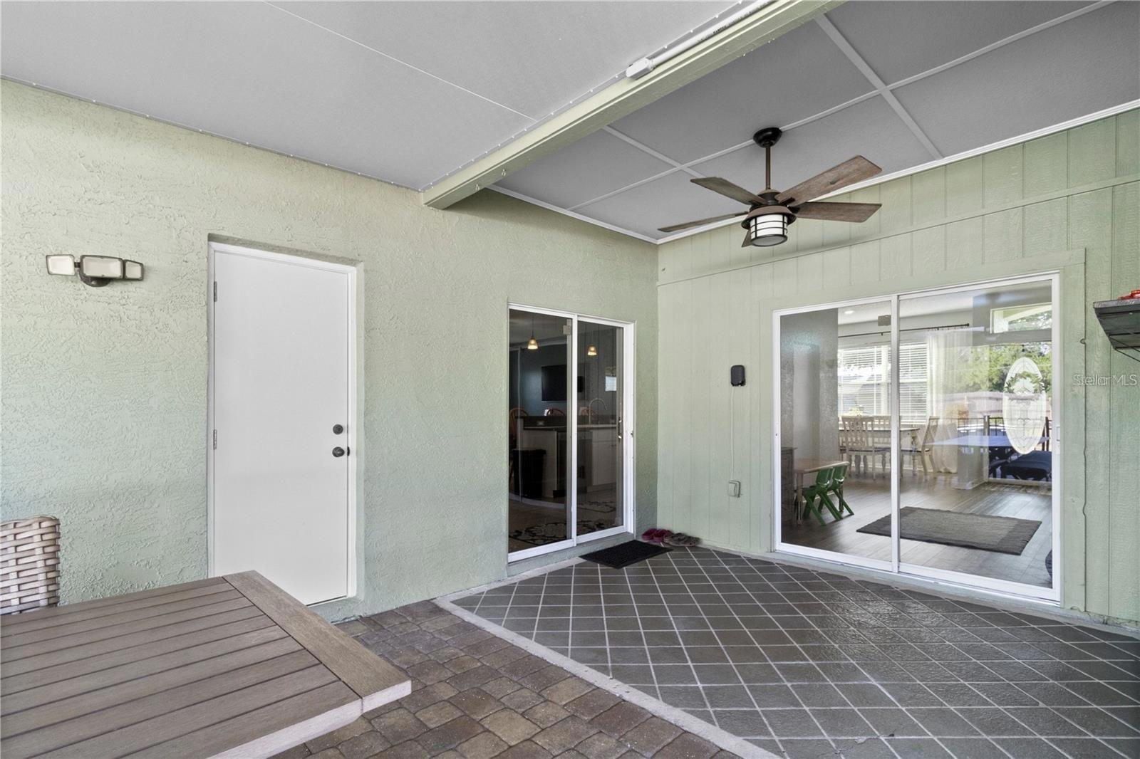 Image 32 of 43 For 6003 Live Oak Drive