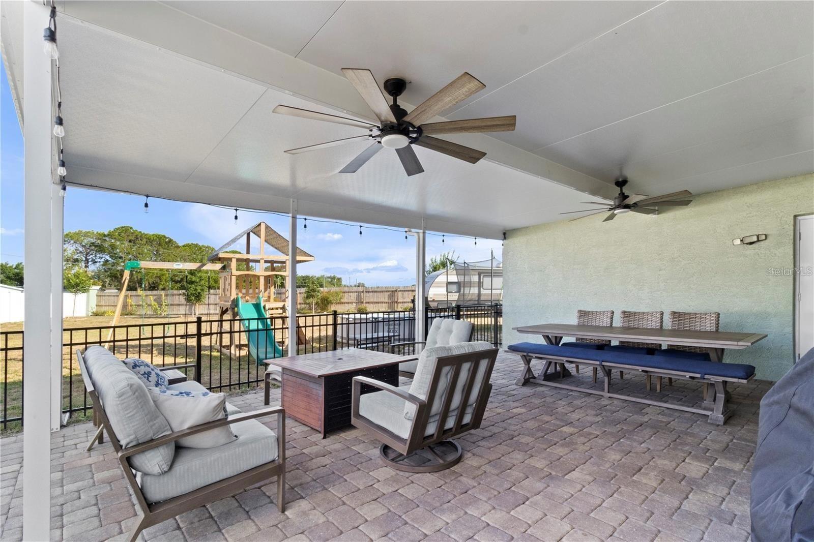 Image 35 of 43 For 6003 Live Oak Drive