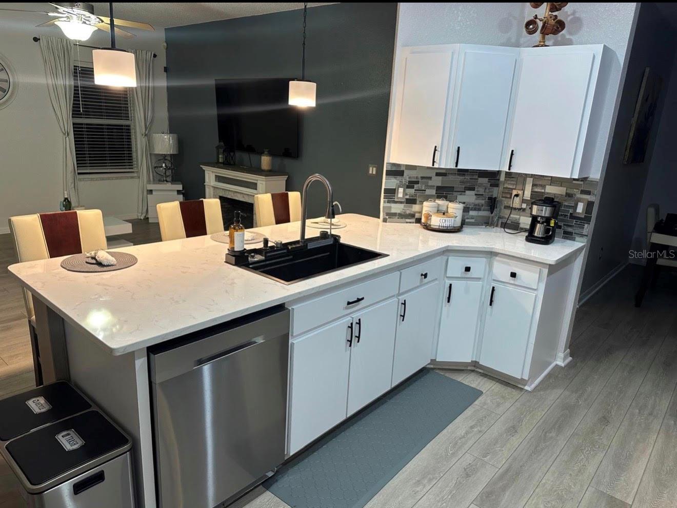 Image 9 of 43 For 6003 Live Oak Drive