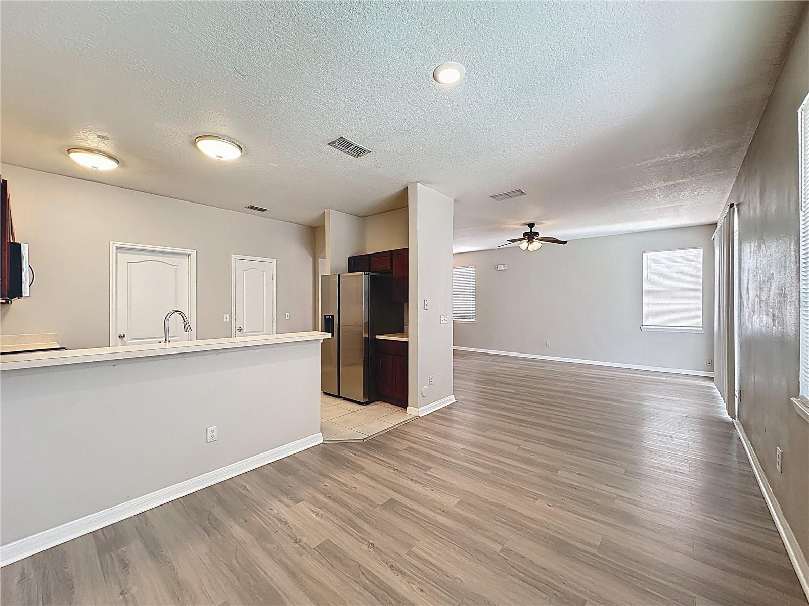 Image 10 of 39 For 1893 Royal Ridge Drive