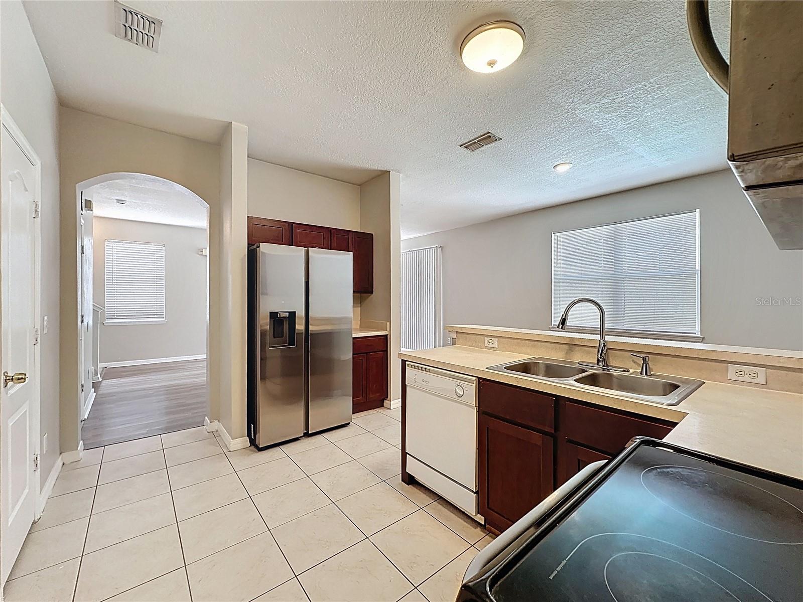 Image 12 of 39 For 1893 Royal Ridge Drive