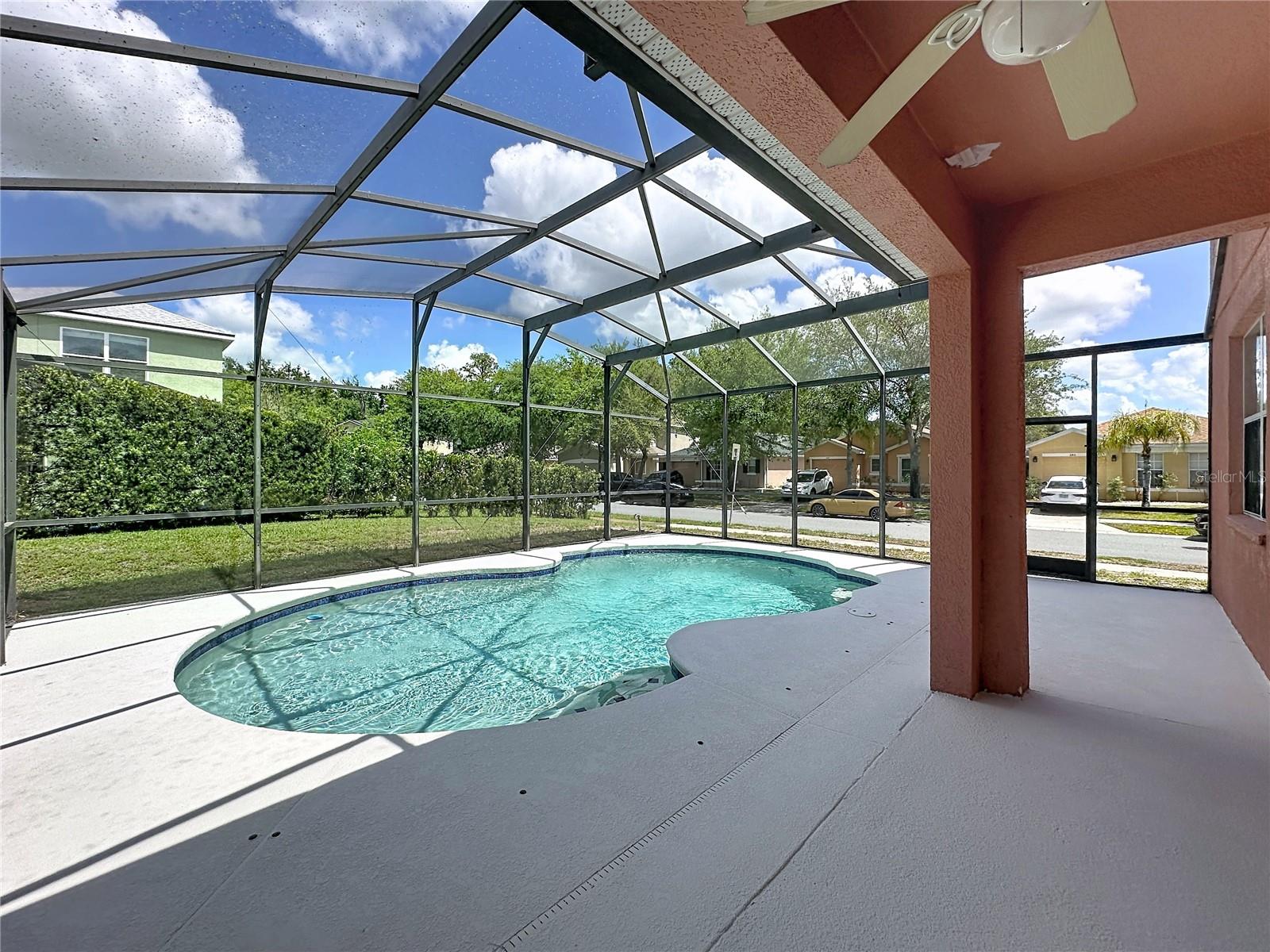 Image 15 of 39 For 1893 Royal Ridge Drive