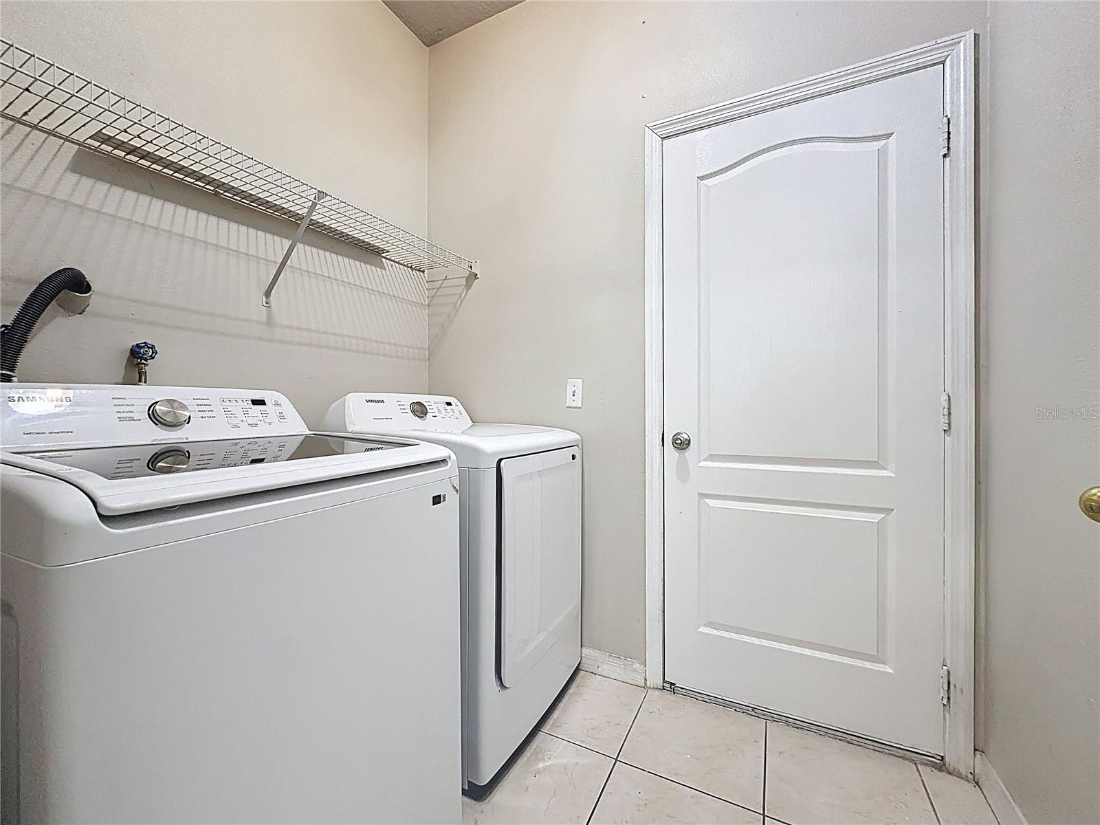 Image 22 of 39 For 1893 Royal Ridge Drive