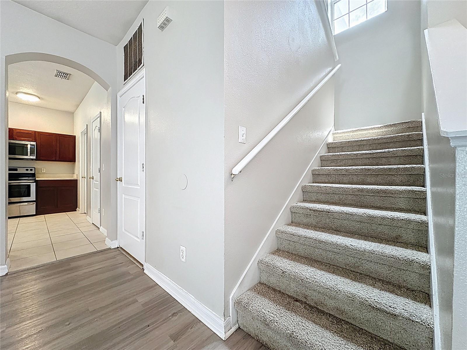 Image 23 of 39 For 1893 Royal Ridge Drive