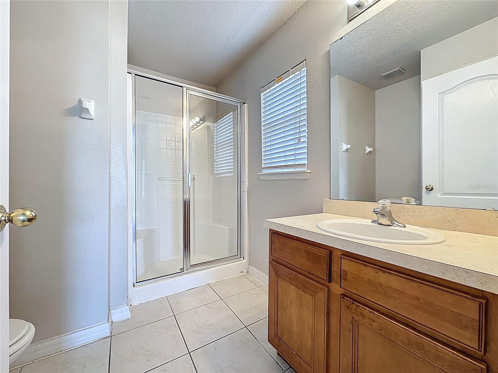 Image 27 of 39 For 1893 Royal Ridge Drive