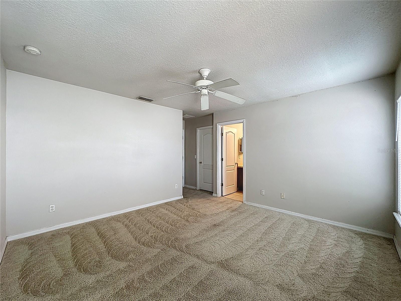 Image 30 of 39 For 1893 Royal Ridge Drive