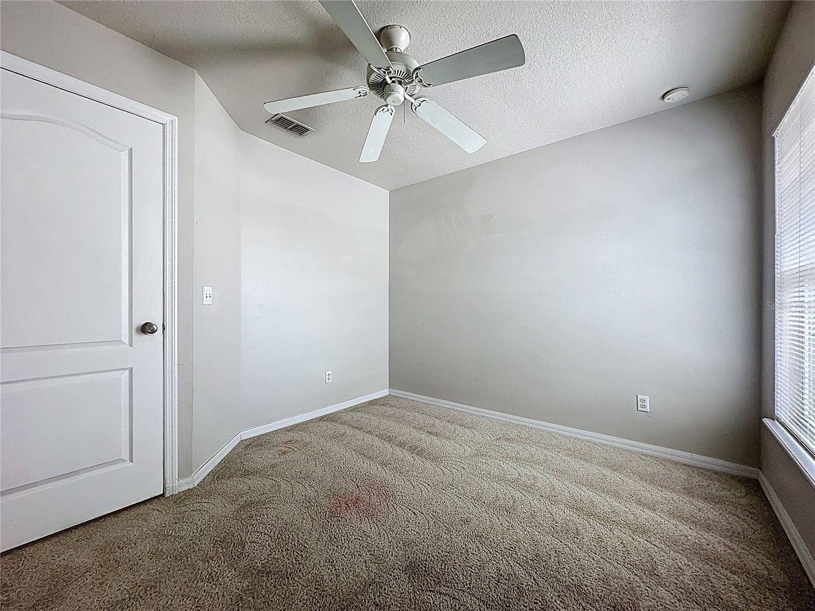 Image 34 of 39 For 1893 Royal Ridge Drive