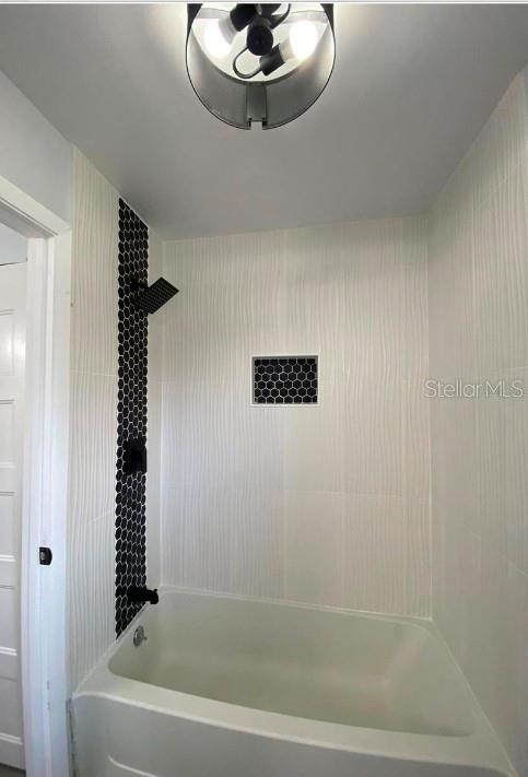 Image 5 of 8 For 5 Hickory Track Run