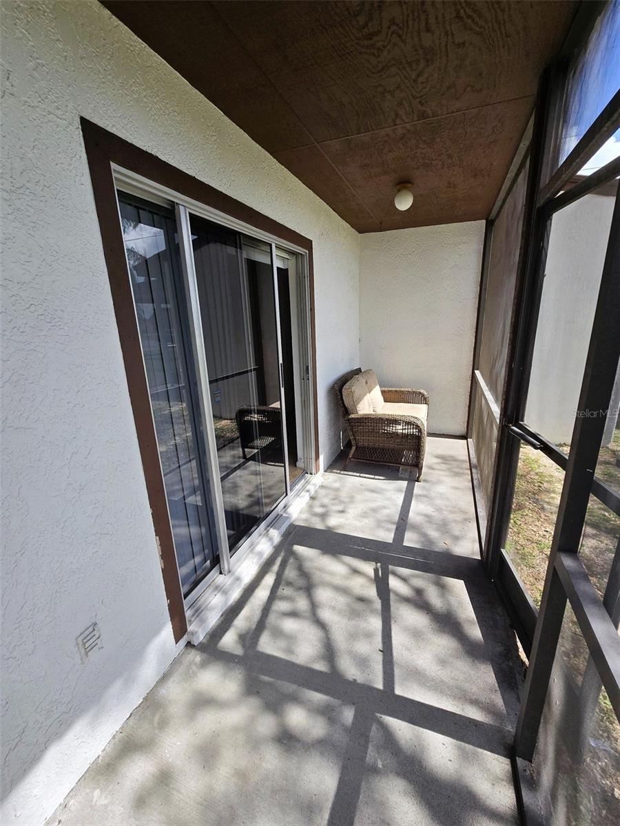 Image 17 of 19 For 702 Lucaya Drive