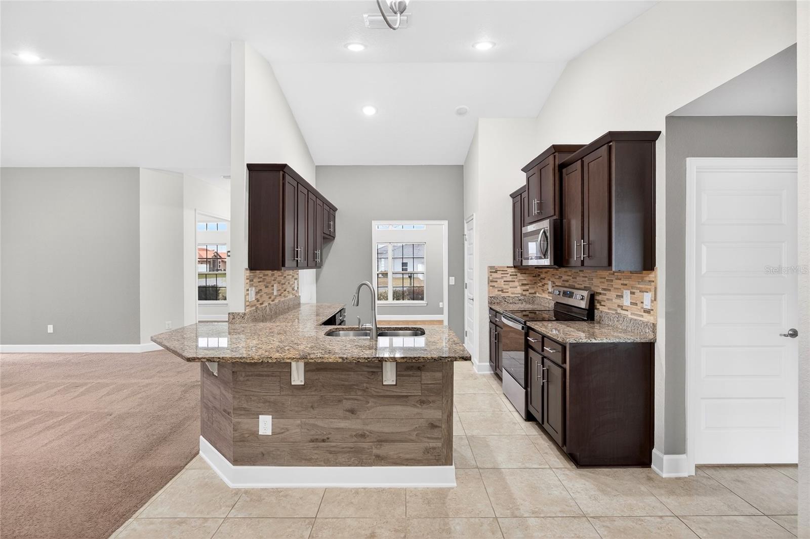 Image 30 of 81 For 9546 51st Circle