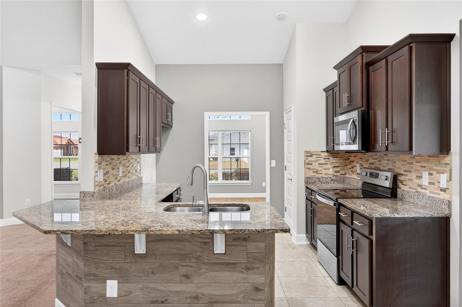 Image 31 of 81 For 9546 51st Circle