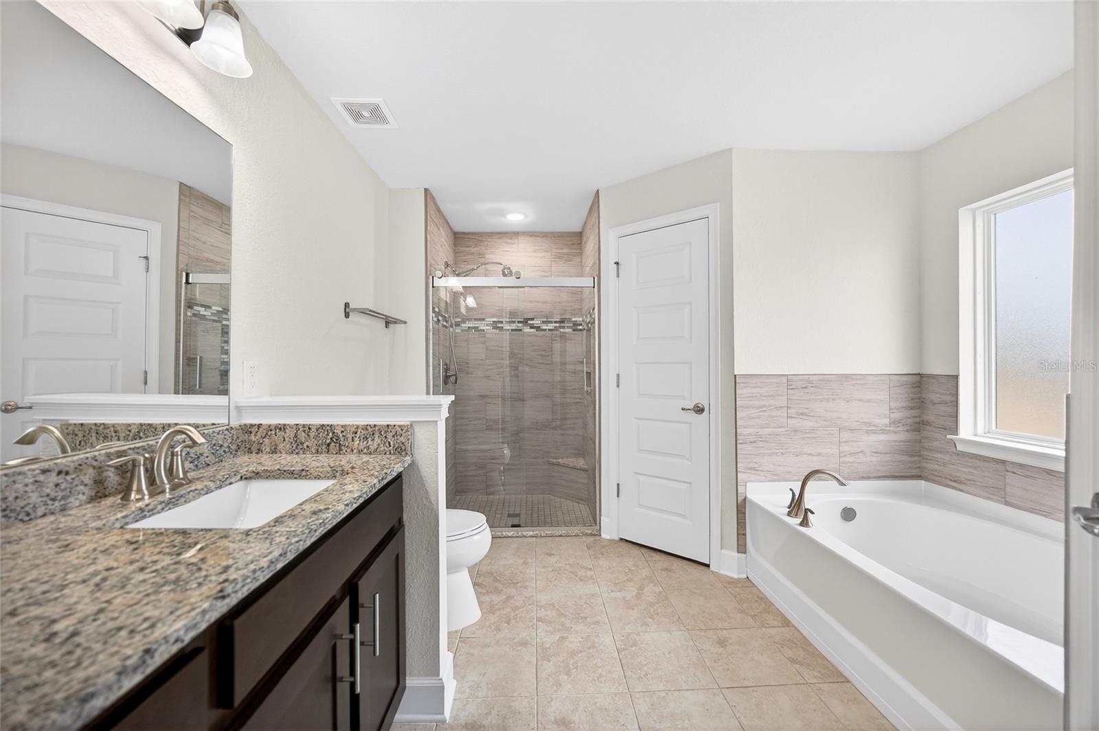 Image 46 of 81 For 9546 51st Circle