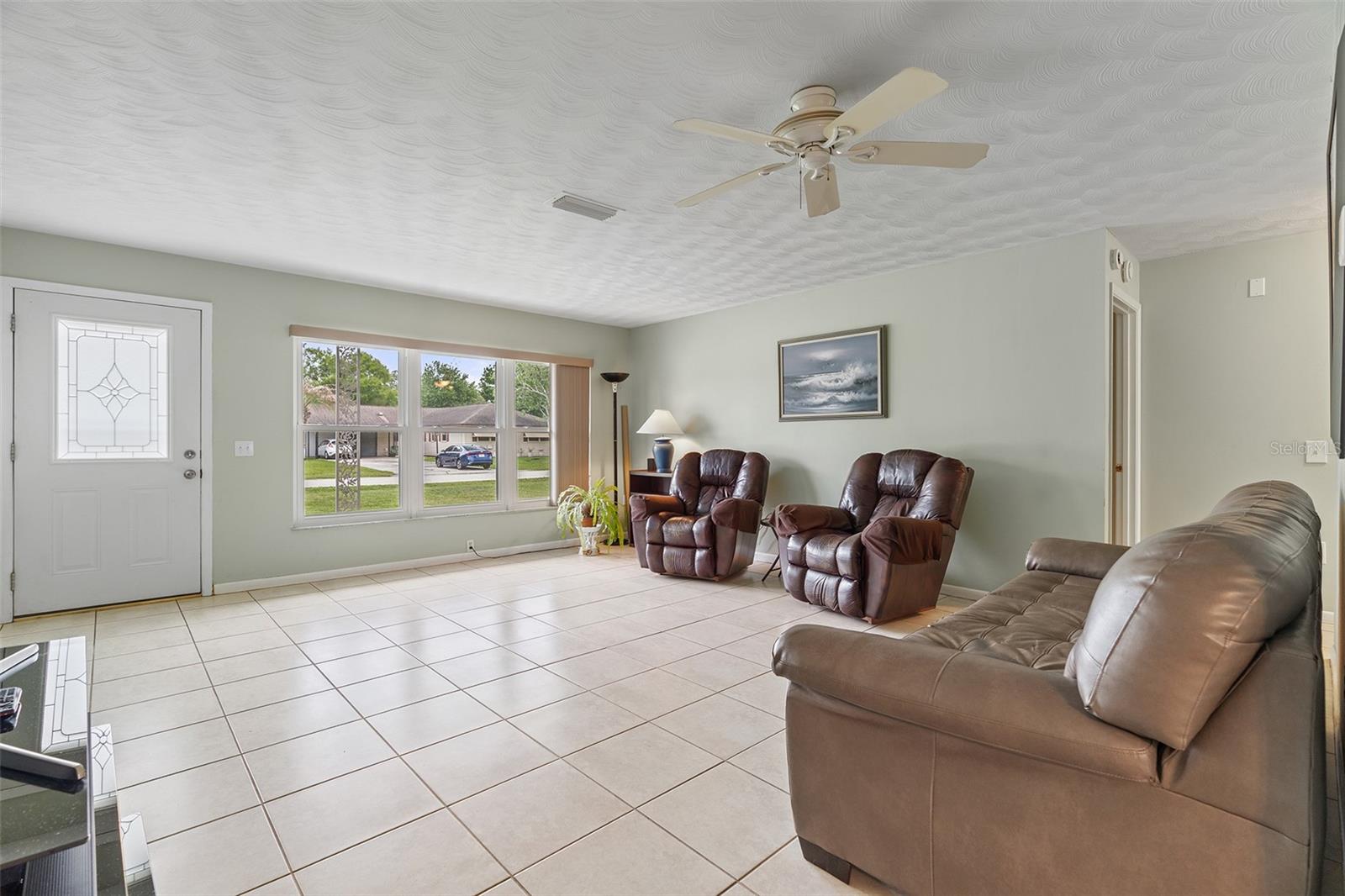 Image 6 of 55 For 216 Georgia Avenue