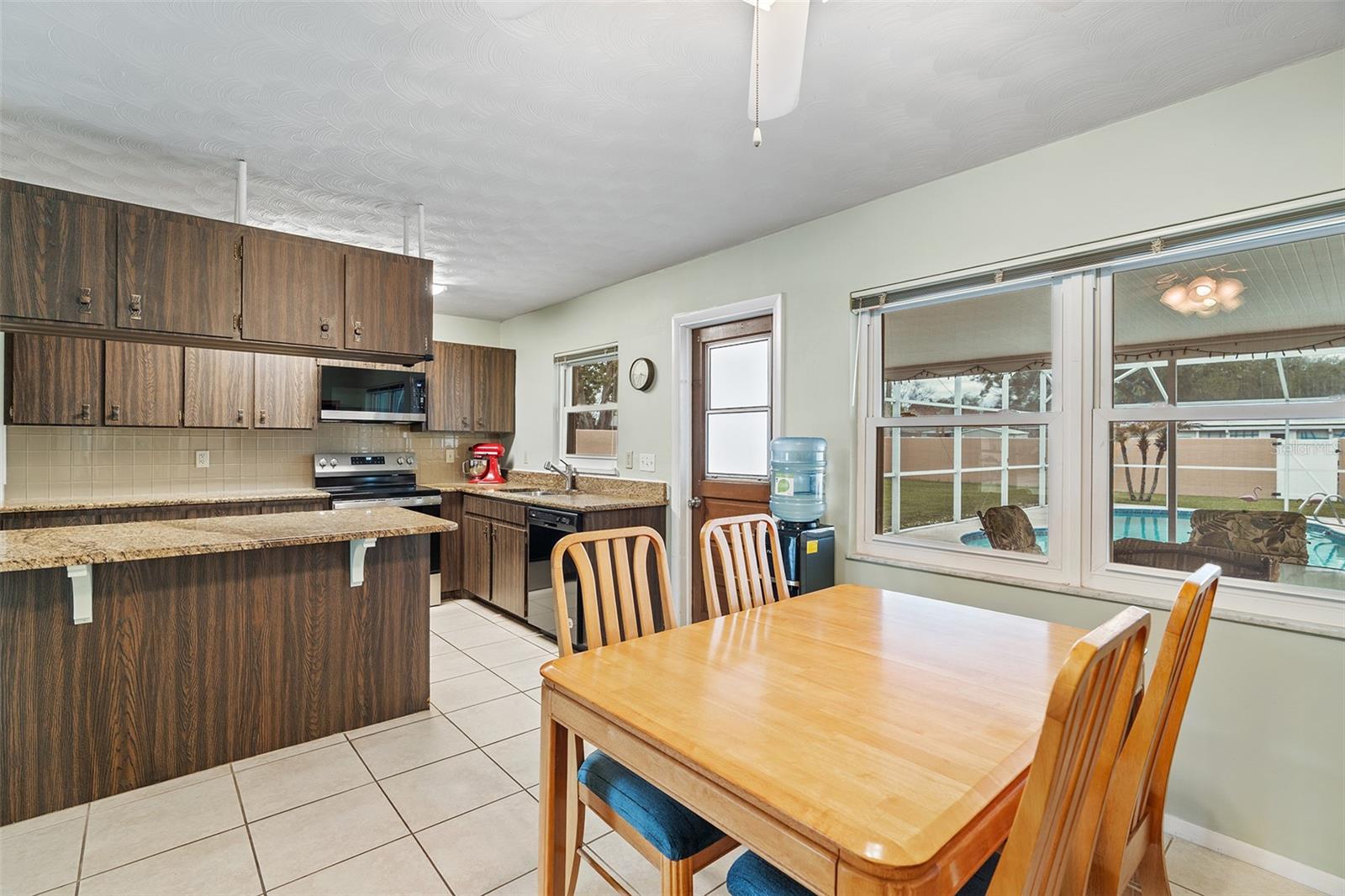 Image 8 of 55 For 216 Georgia Avenue