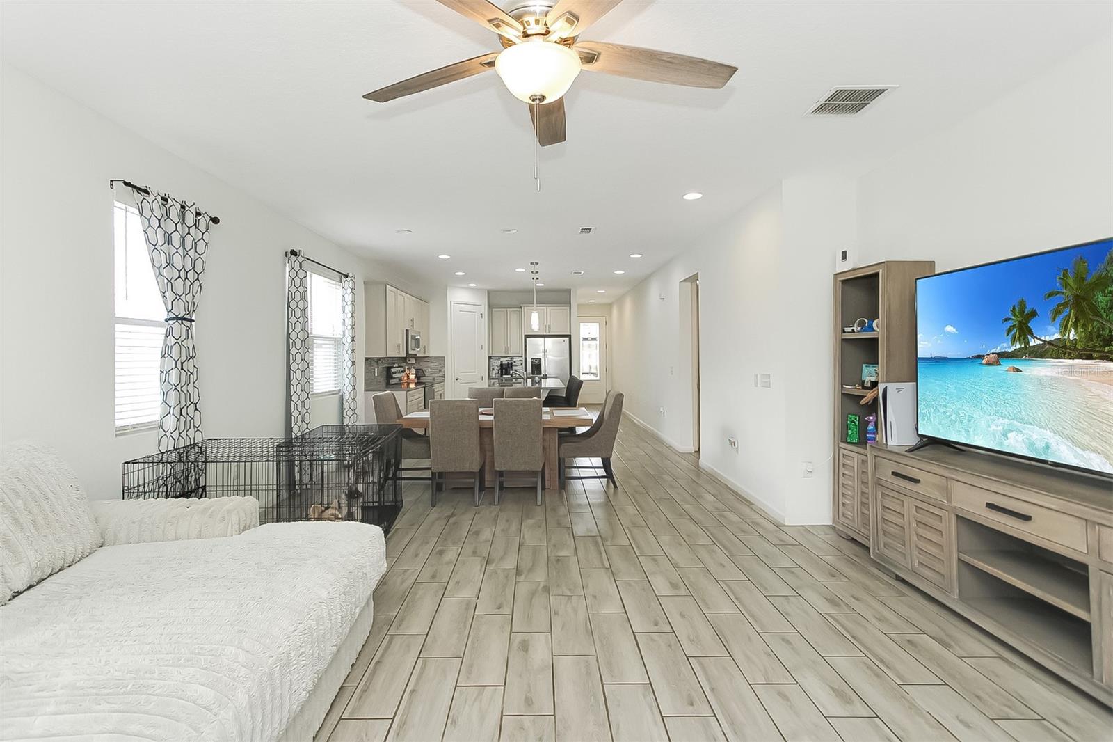 Image 12 of 36 For 120 Summershore Drive