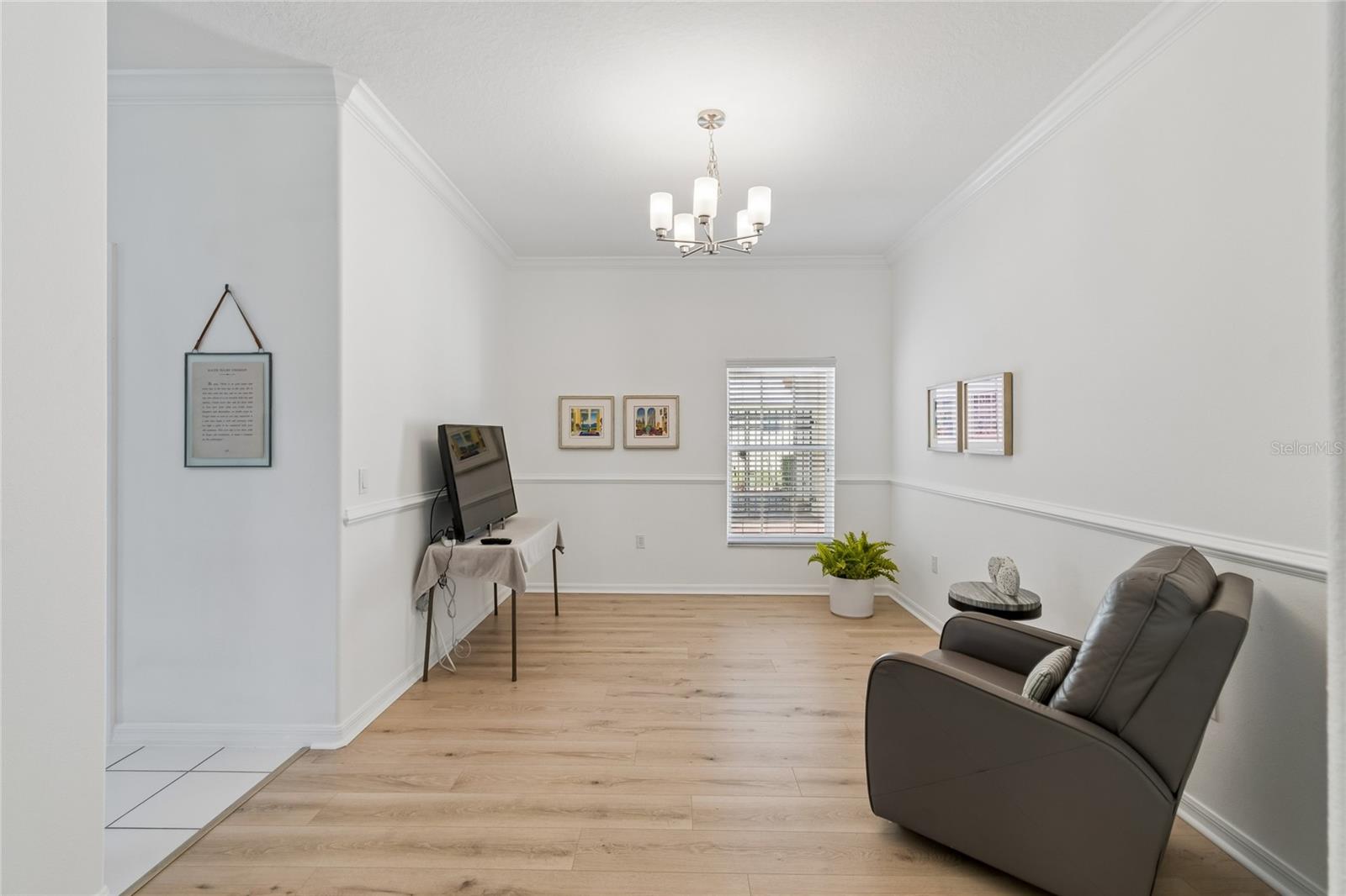 Image 10 of 78 For 917 Shorehaven Dr