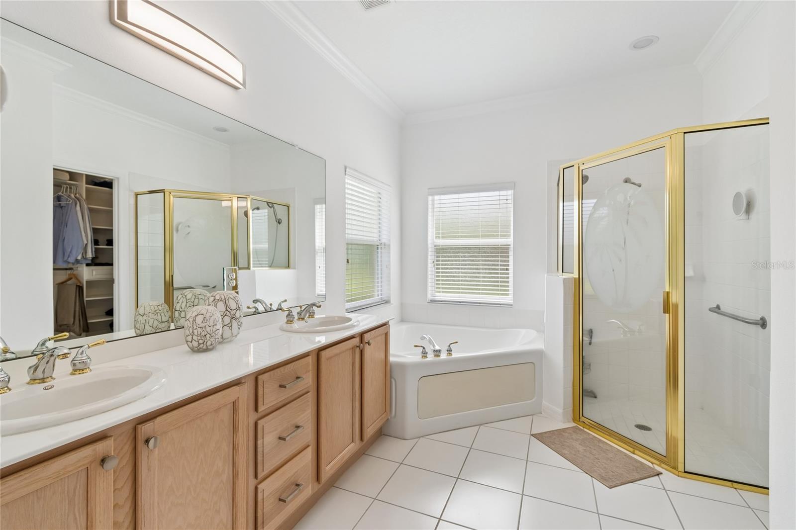 Image 28 of 78 For 917 Shorehaven Dr