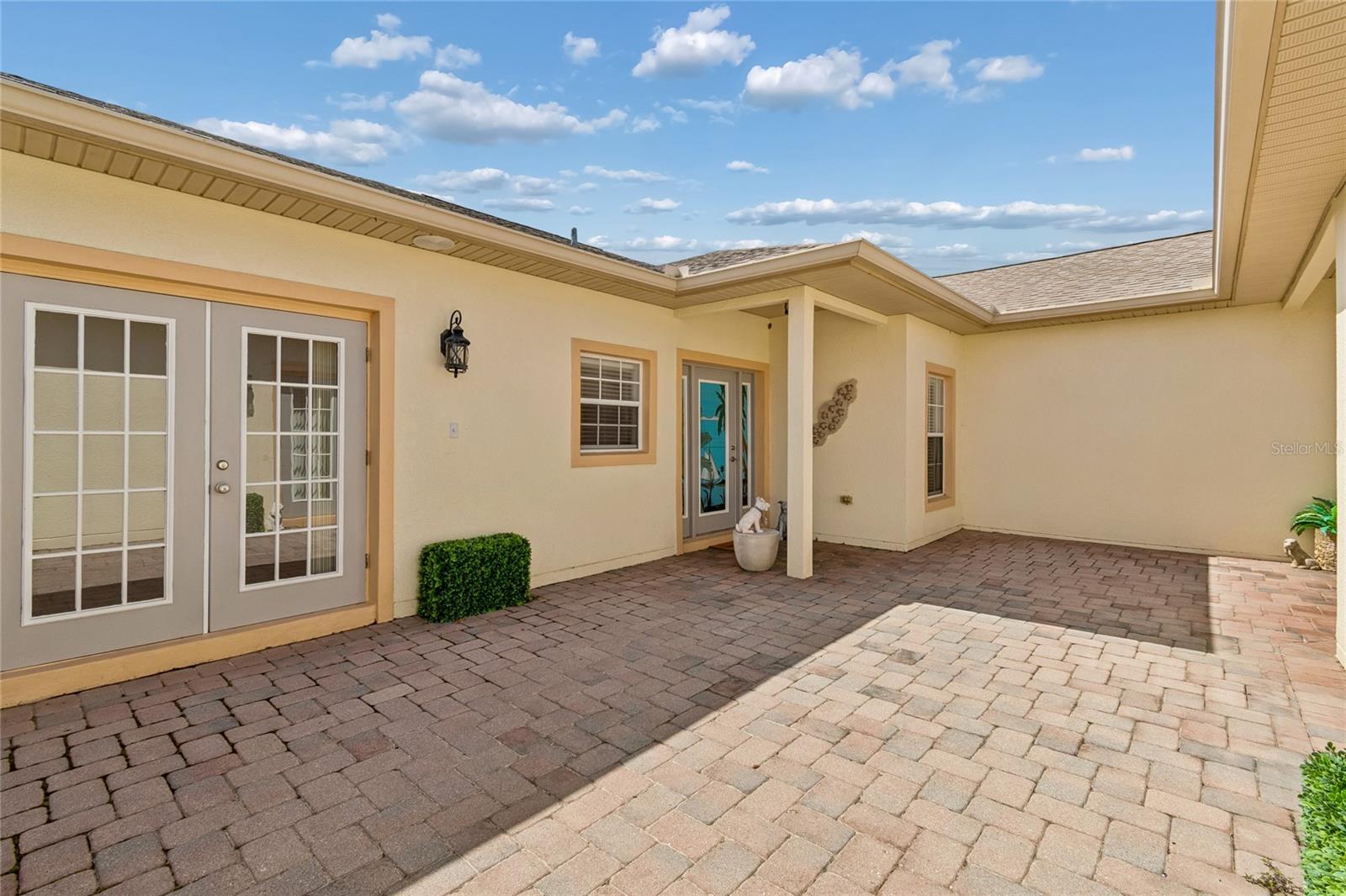 Image 47 of 78 For 917 Shorehaven Dr