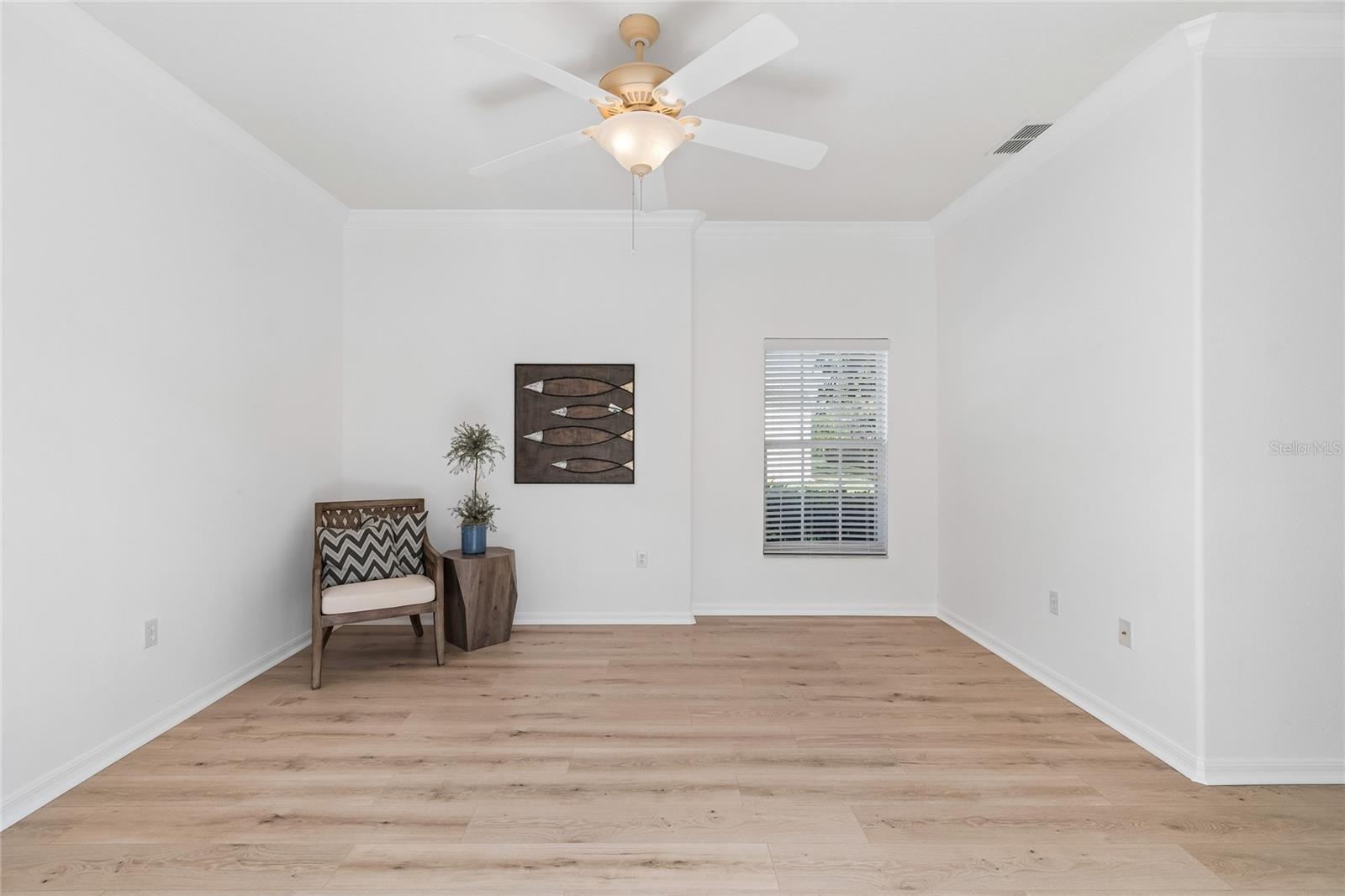 Image 51 of 78 For 917 Shorehaven Dr