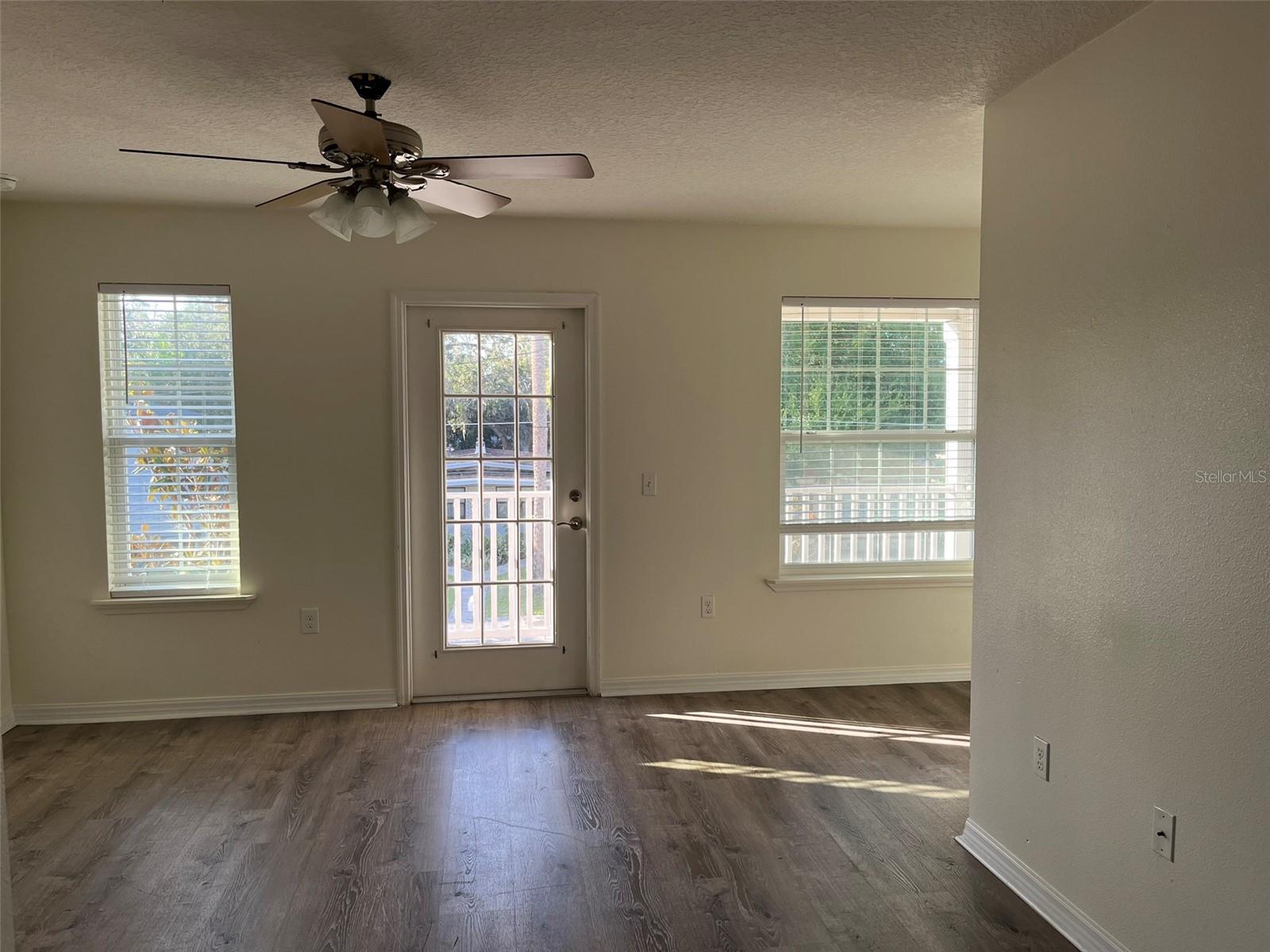 Image 10 of 27 For 917 Sumner Street